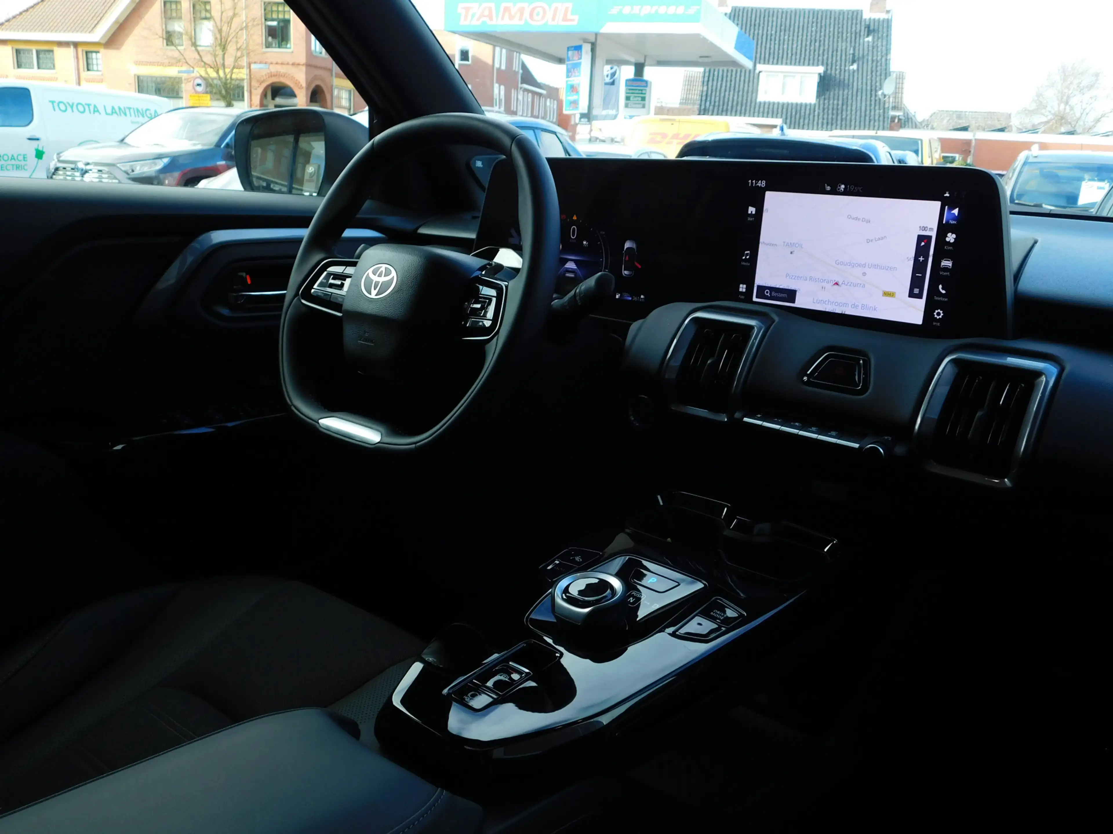 Toyota Urban Cruiser Executive 61 kWh | DEMO — photo 15