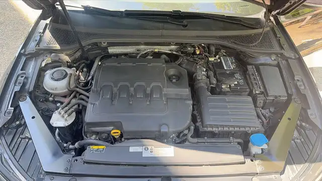 Volkswagen Passat view 15
