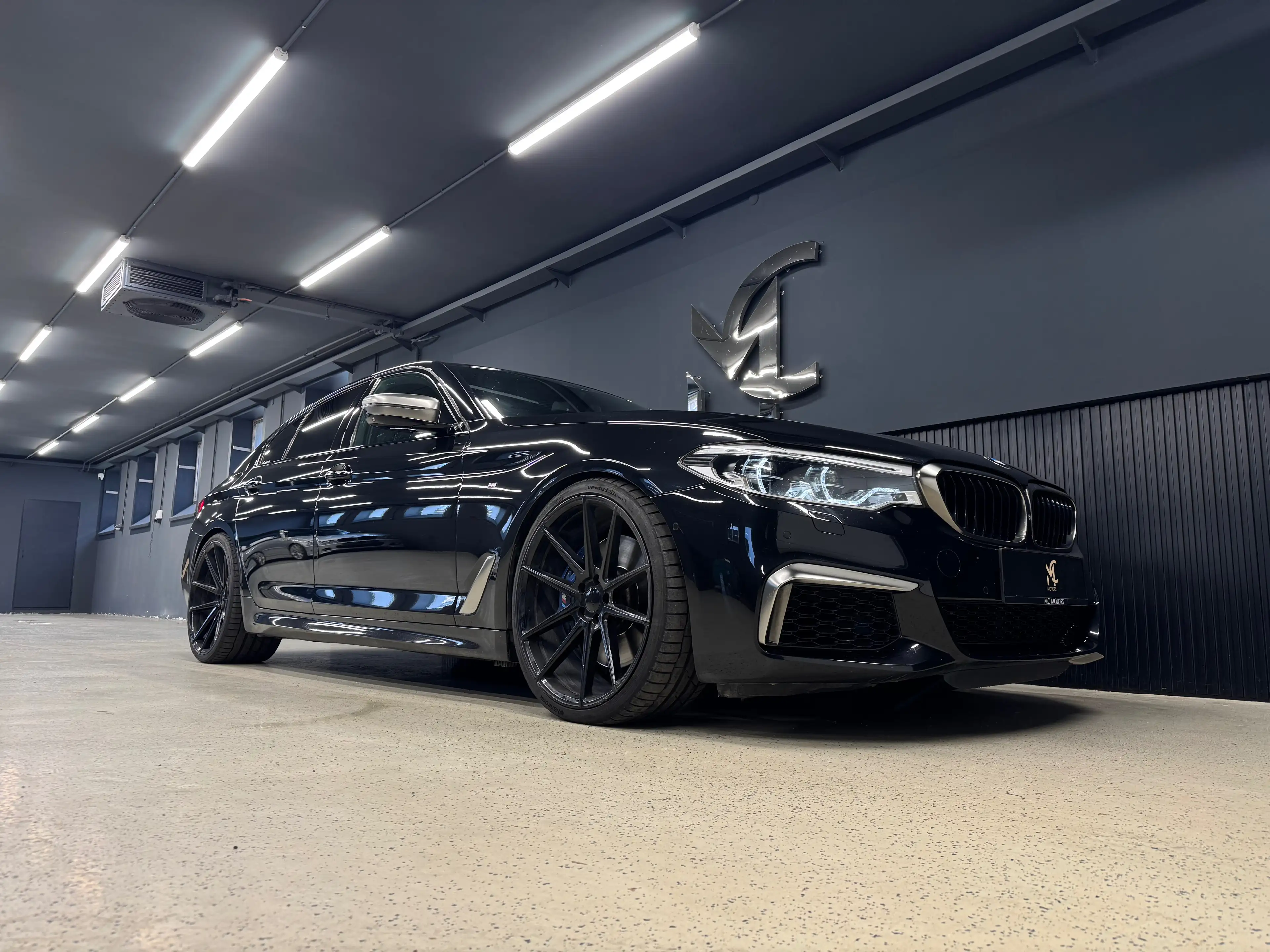 BMW M550 M550i xDRIVE`M-SPORT`LED`NAVI`SCHIEBE`LEDER`MEMORY — photo 6