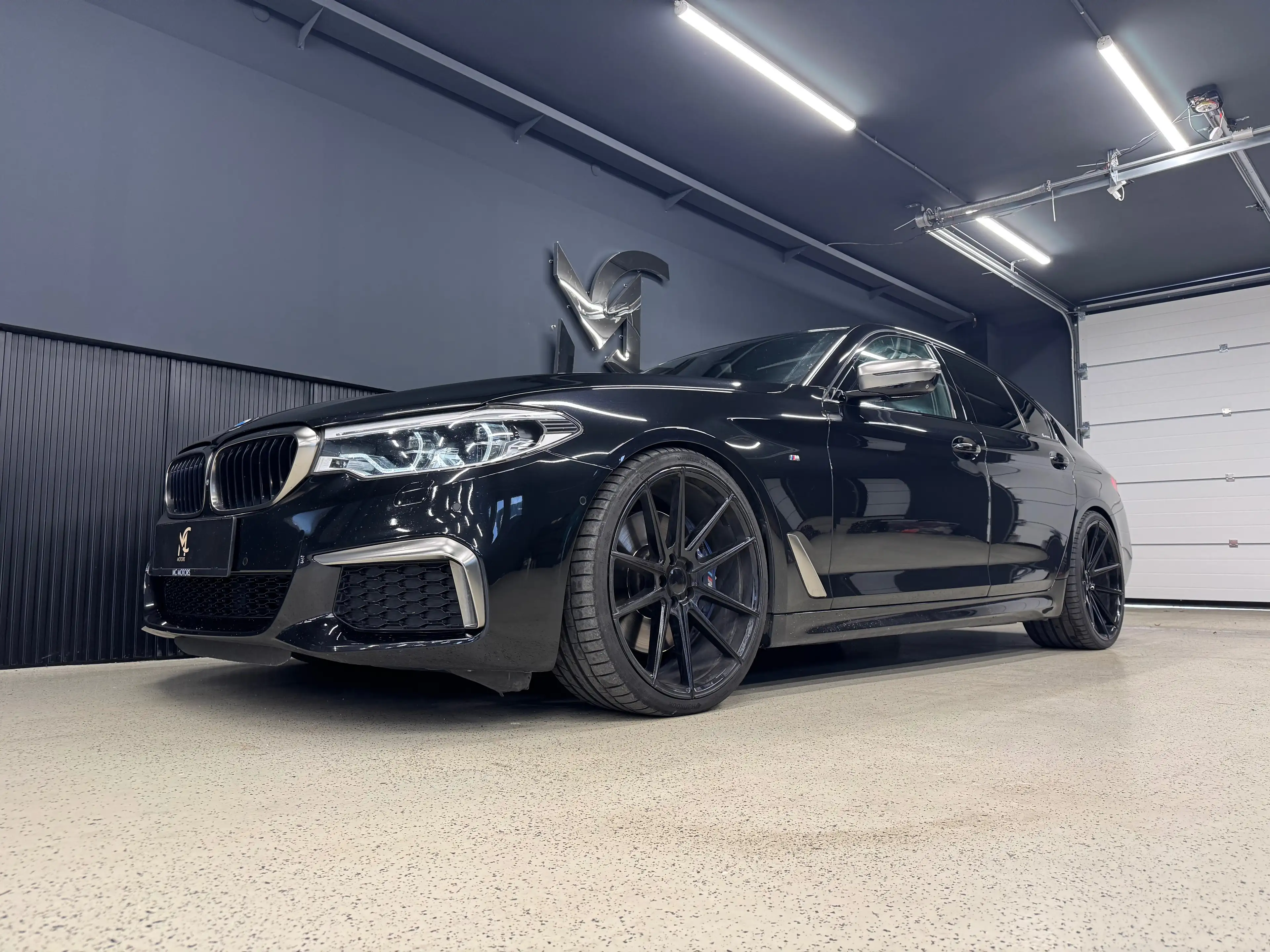 BMW M550 M550i xDRIVE`M-SPORT`LED`NAVI`SCHIEBE`LEDER`MEMORY — photo 3