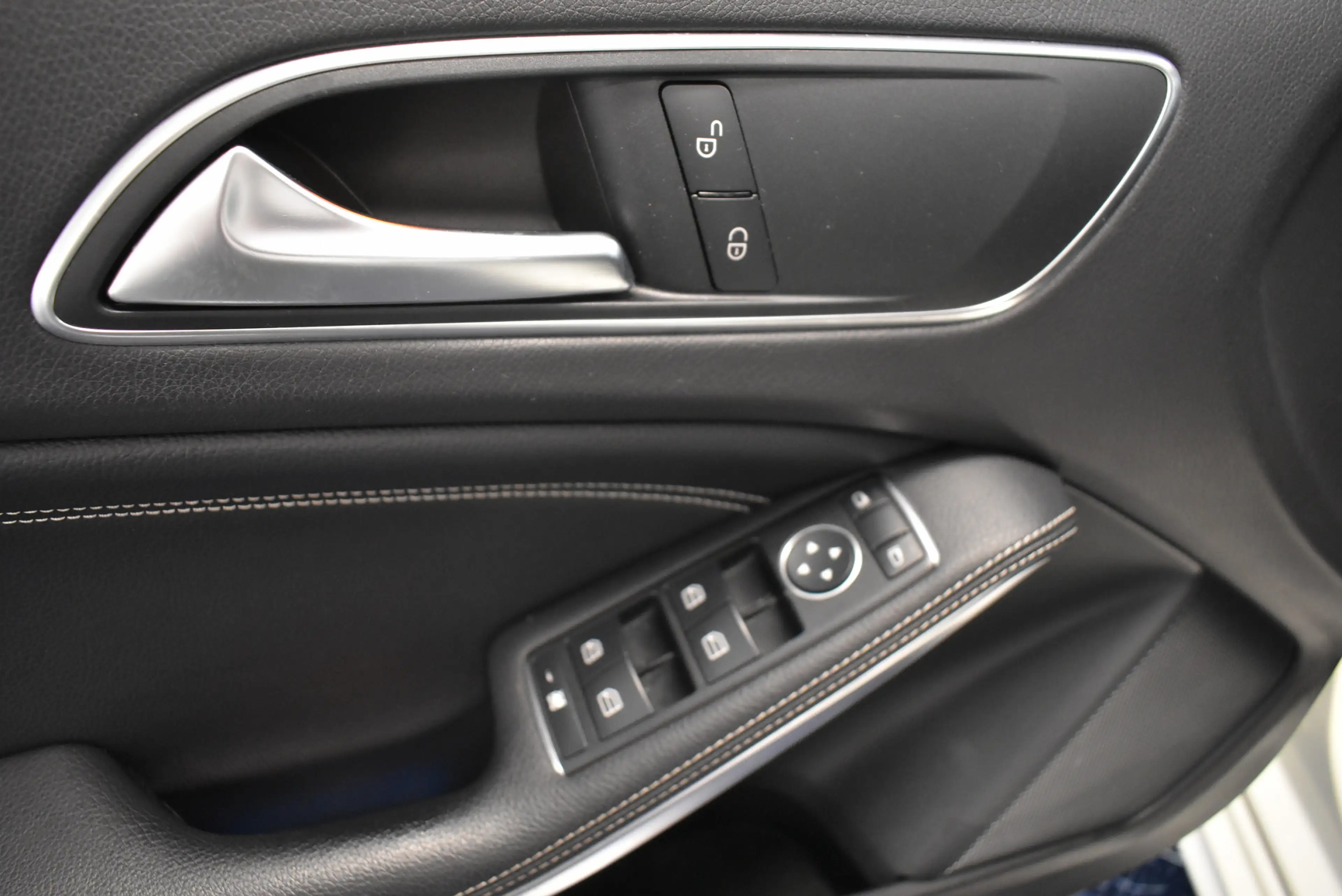 Mercedes-Benz A 200 Aut. BlueEfficiency Navi PDC Tempomat — photo 14