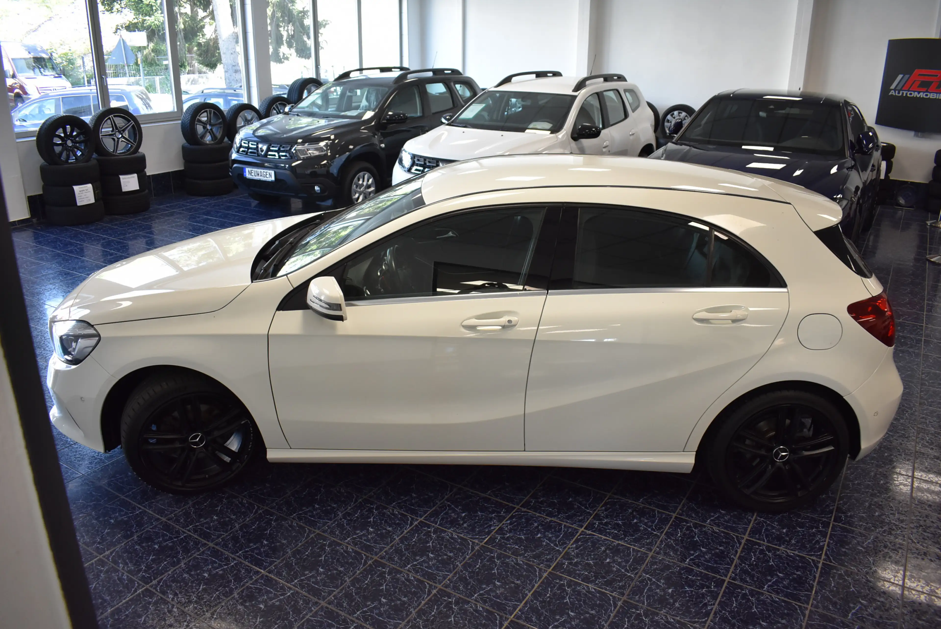 Mercedes-Benz A 200 Aut. BlueEfficiency Navi PDC Tempomat — photo 5