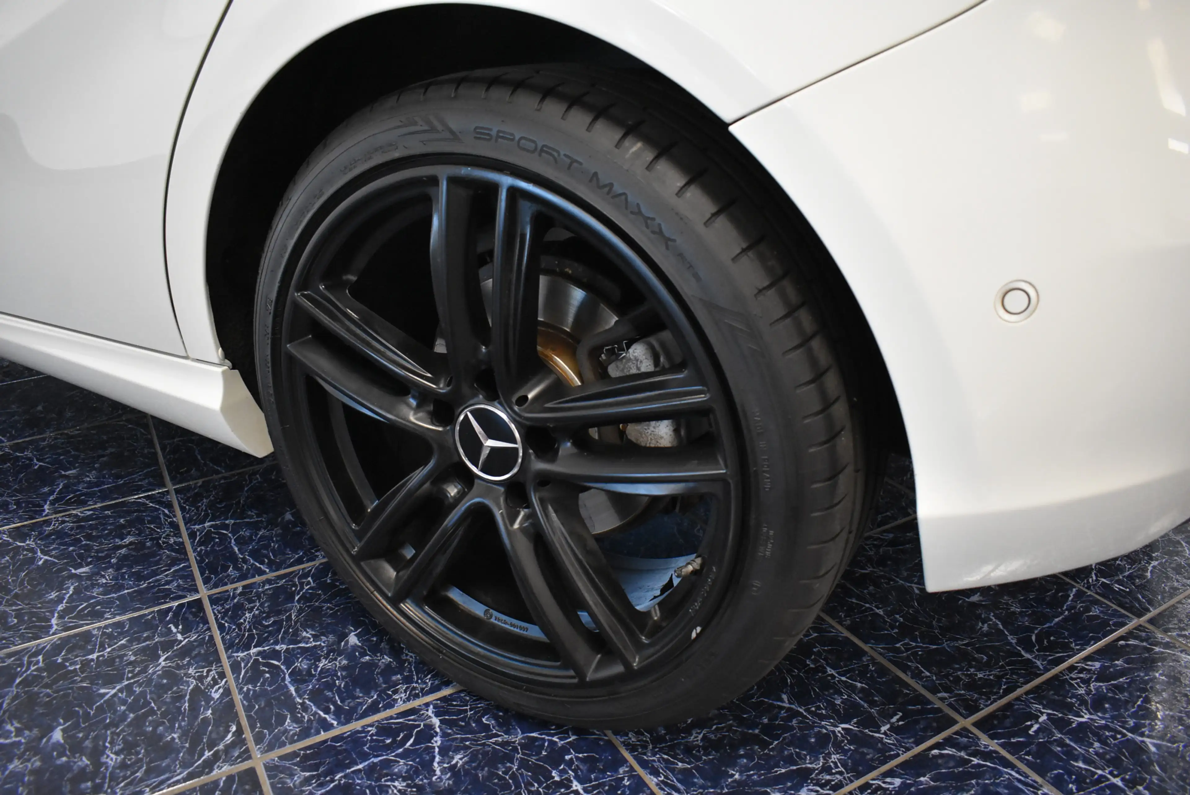 Mercedes-Benz A 200 Aut. BlueEfficiency Navi PDC Tempomat — photo 6