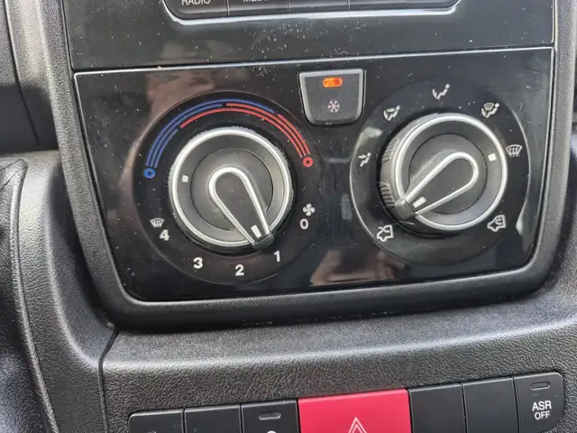 Fiat Ducato view 11