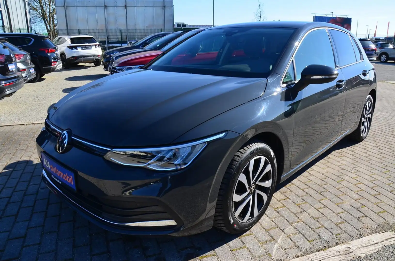 Volkswagen Golf VIII 1.5 eTSI Active LED Navi ACC Rückfahrkamera Gris - 1