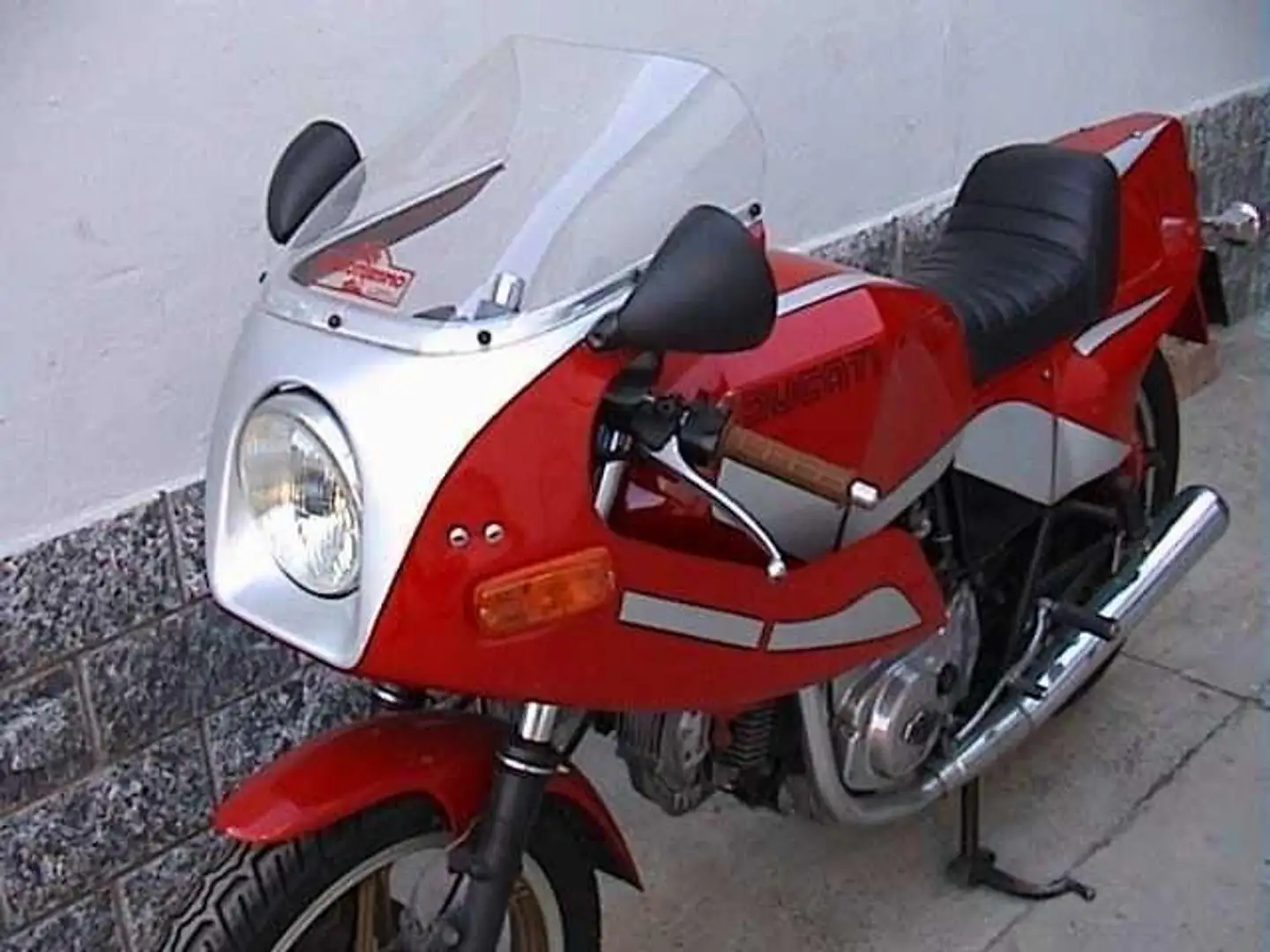 Ducati 500 Pantah SL Rot - 1
