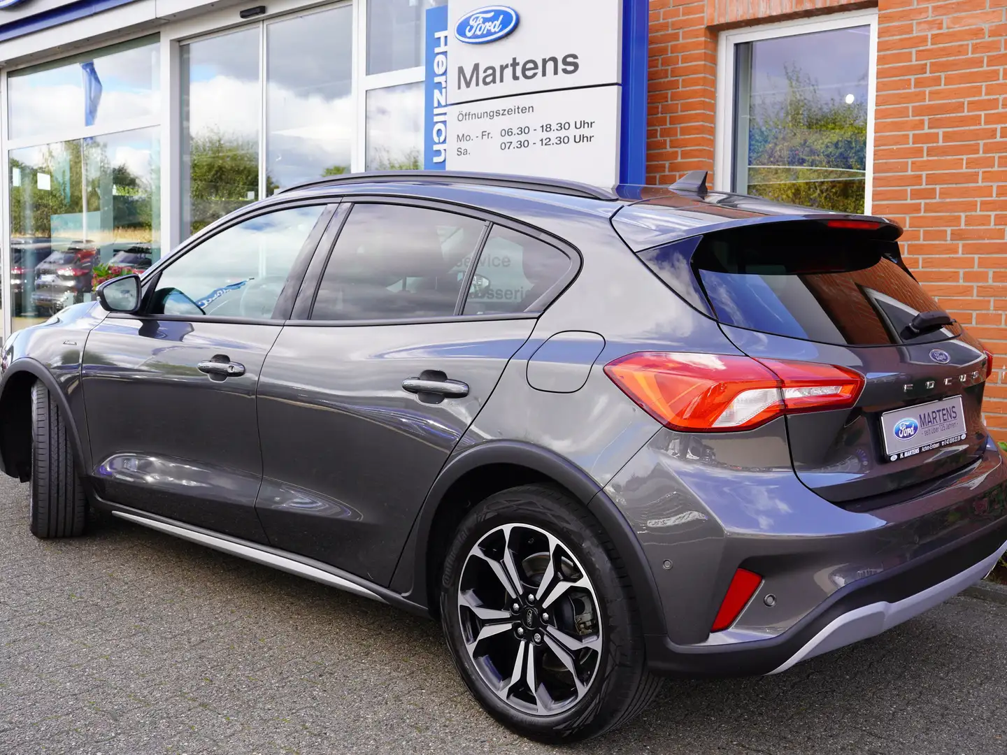 Ford Focus Active 1,5 Ecoboost 150PS Automatik | AHK , Grau - 2