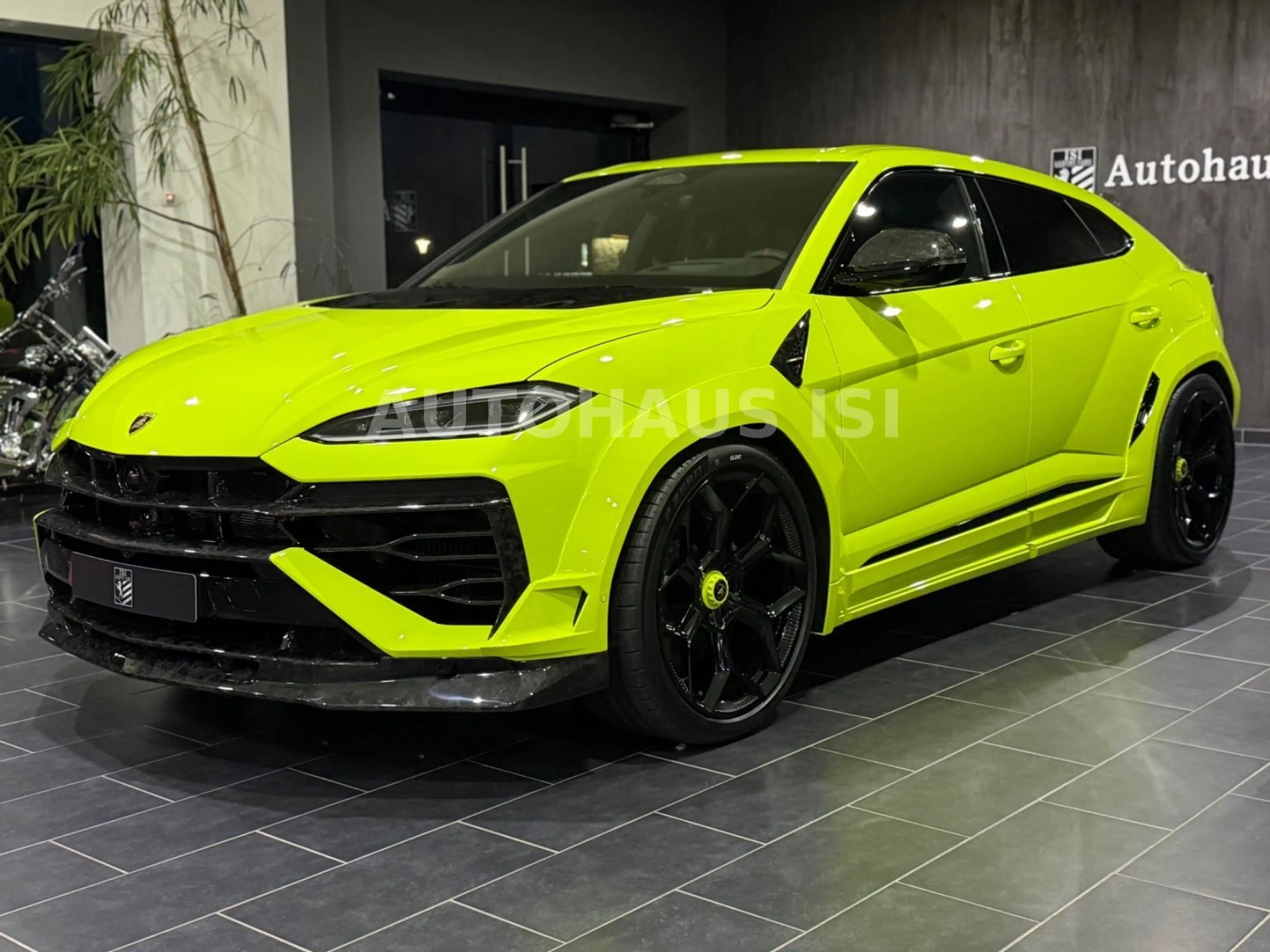 Lamborghini Urus SE NOVITEC ESTESO WIDEBODY, ONE of ONE — photo 10