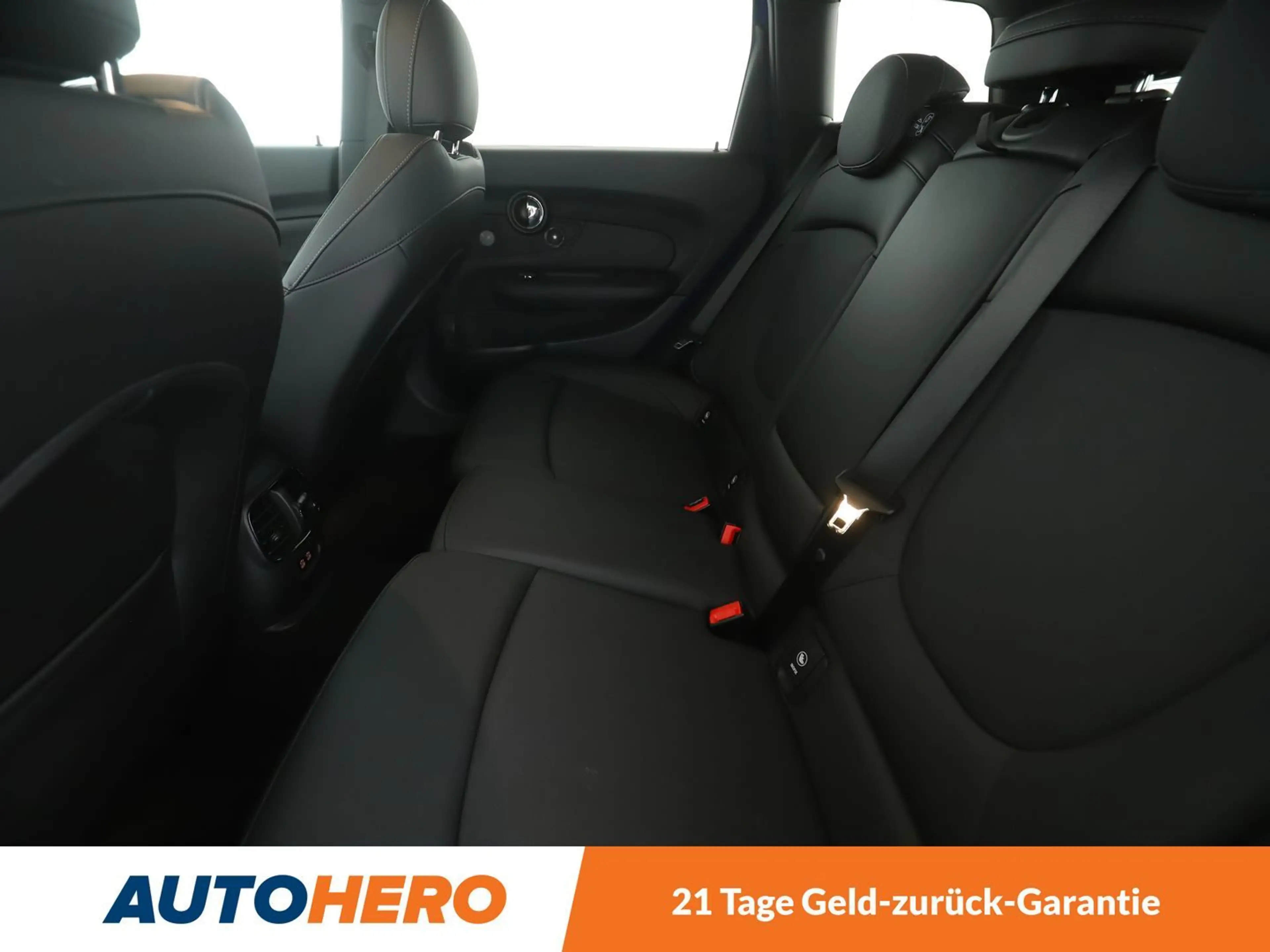 MINI Cooper D Clubman Cooper D Aut.*LED*NAVI*TEMPO*CAM*PDC*KLIMA* — photo 14
