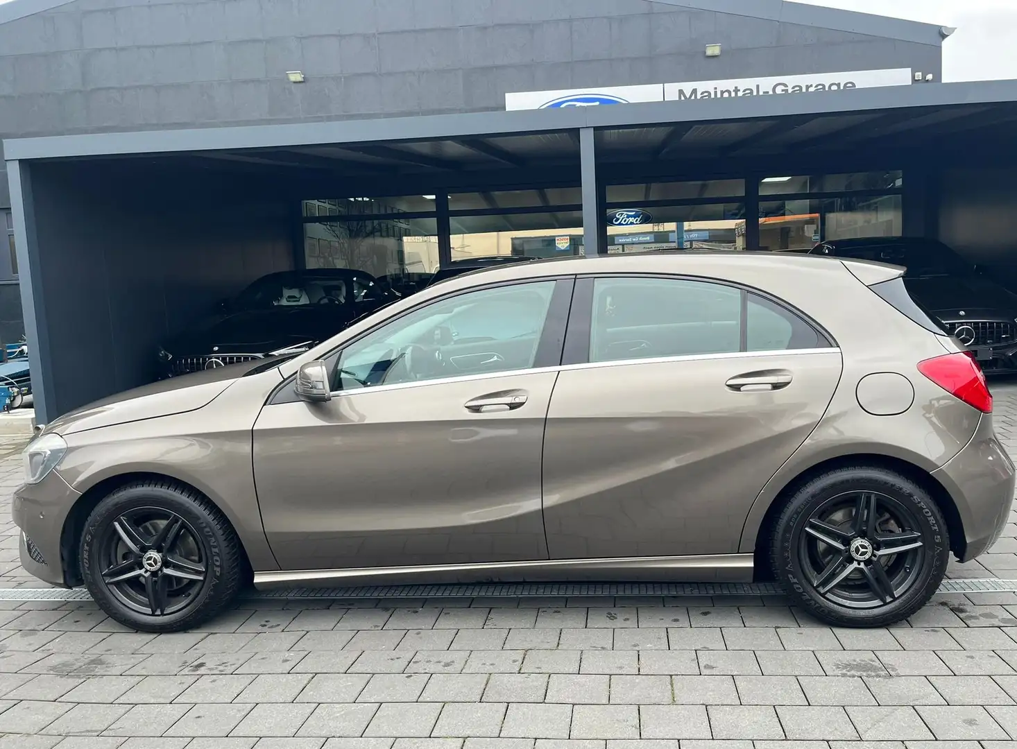 Mercedes-Benz A 200 A 200 CDI BlueEfficiency/Navi/AnhKu/Kamera/PTS Szary - 2