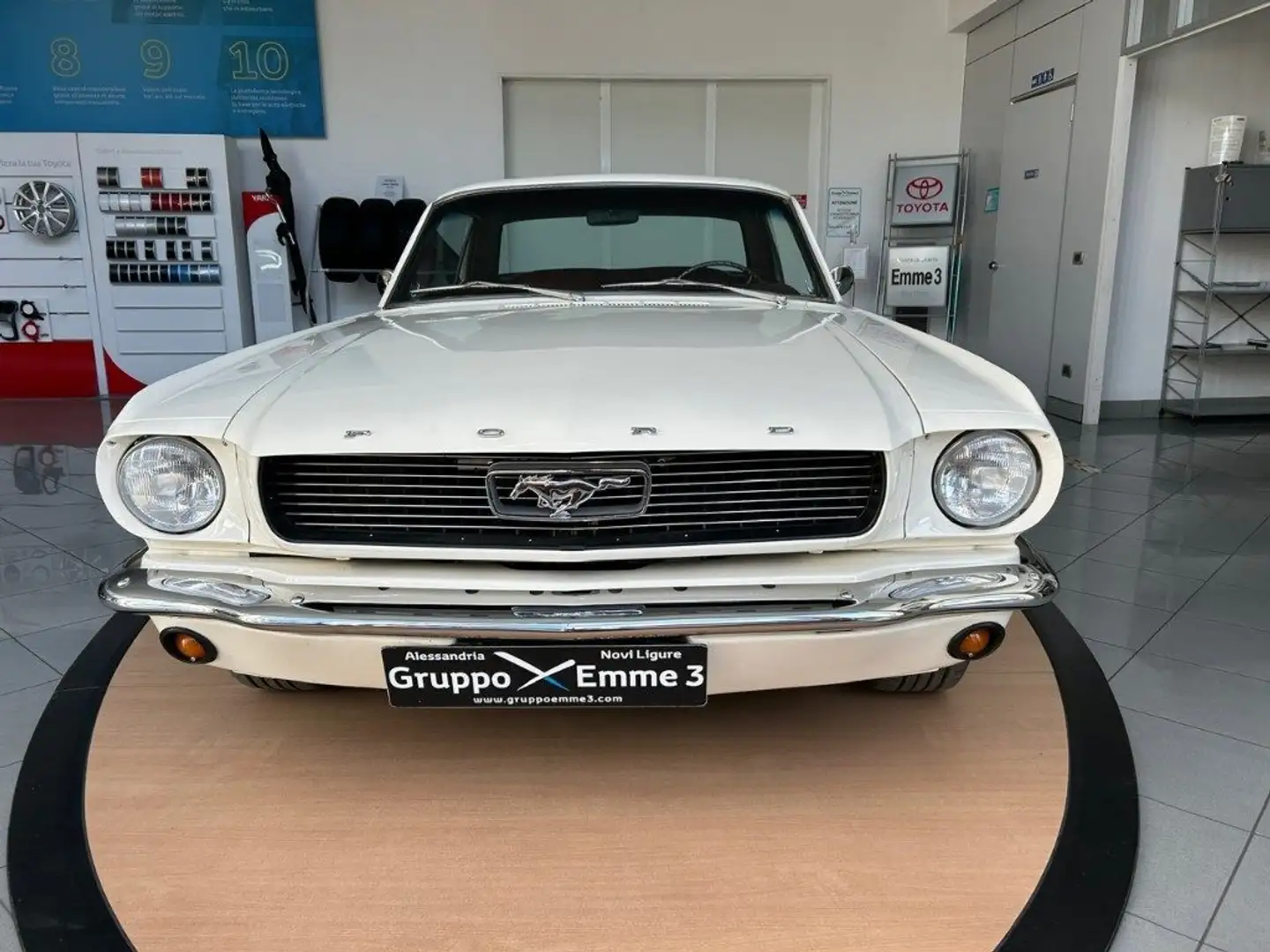 Ford Mustang 289 COUPE' V8  CRS Beżowy - 1