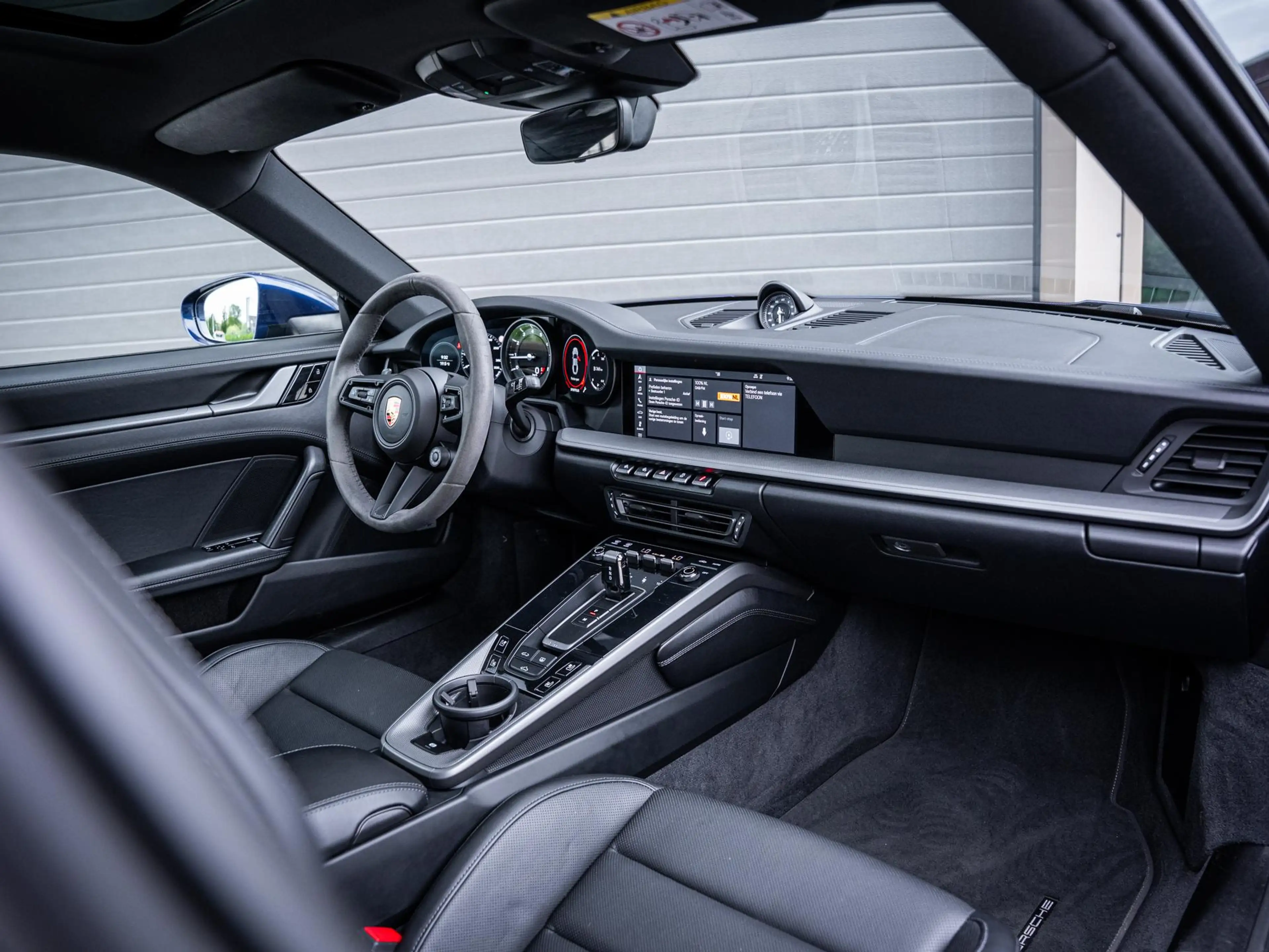 Porsche 992 992 3.0 Carrera S - Sport Chrono l BTW l Panorama — photo 13