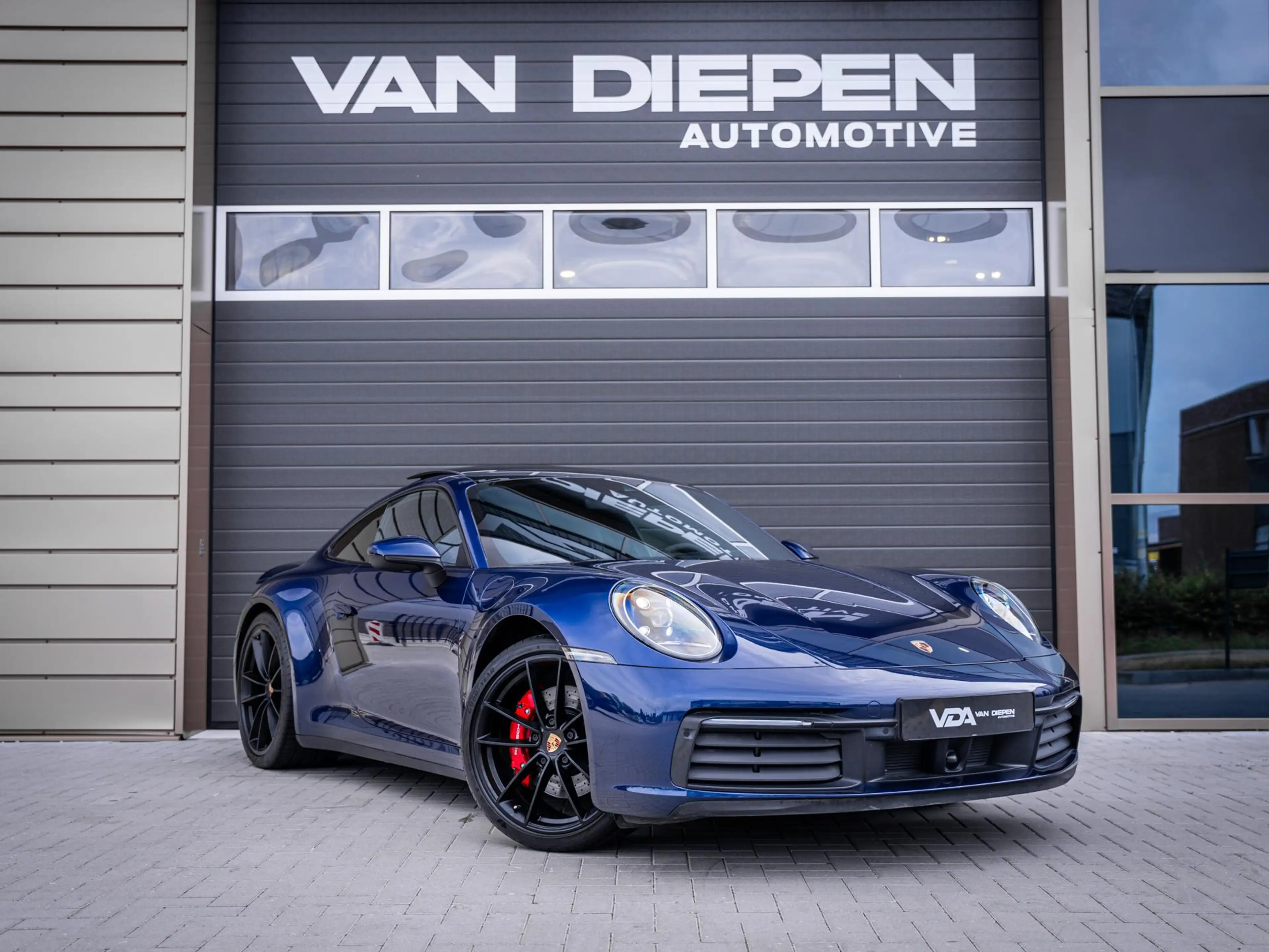 Porsche 992 992 3.0 Carrera S - Sport Chrono l BTW l Panorama — photo 4
