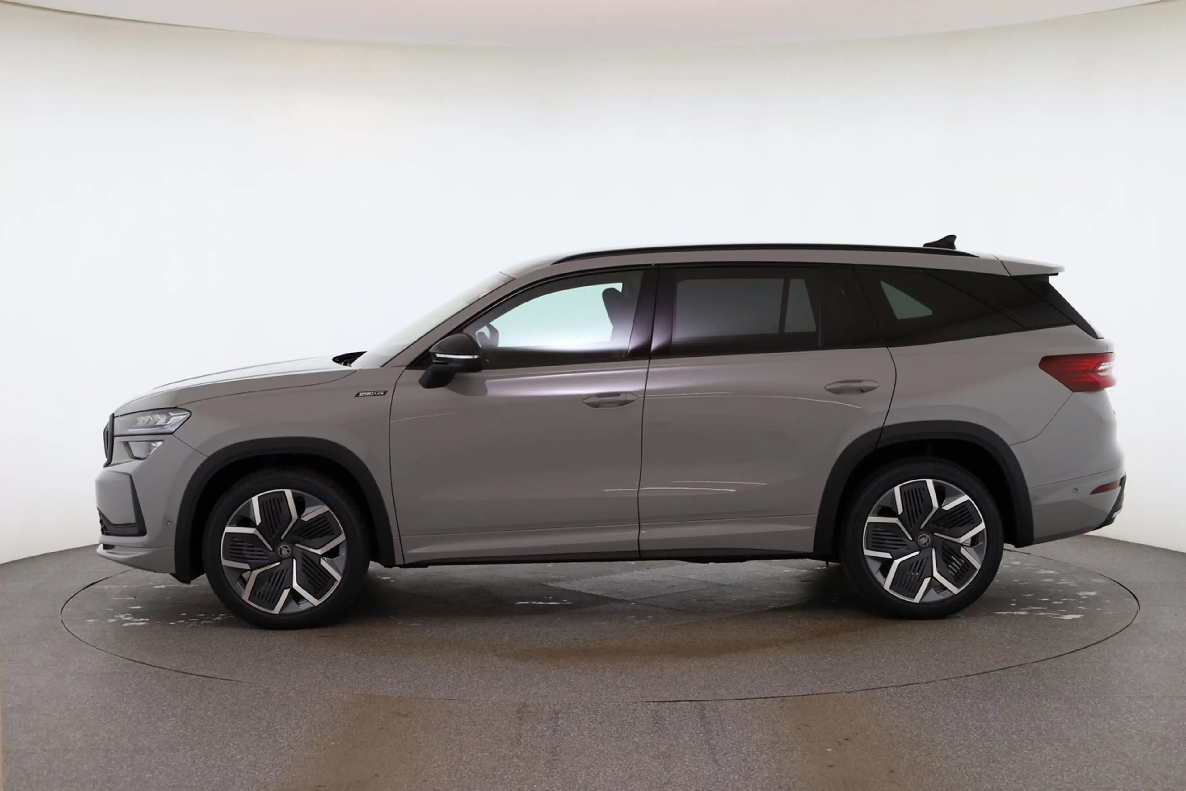 Skoda Kodiaq Sportline TDI DSG — photo 2
