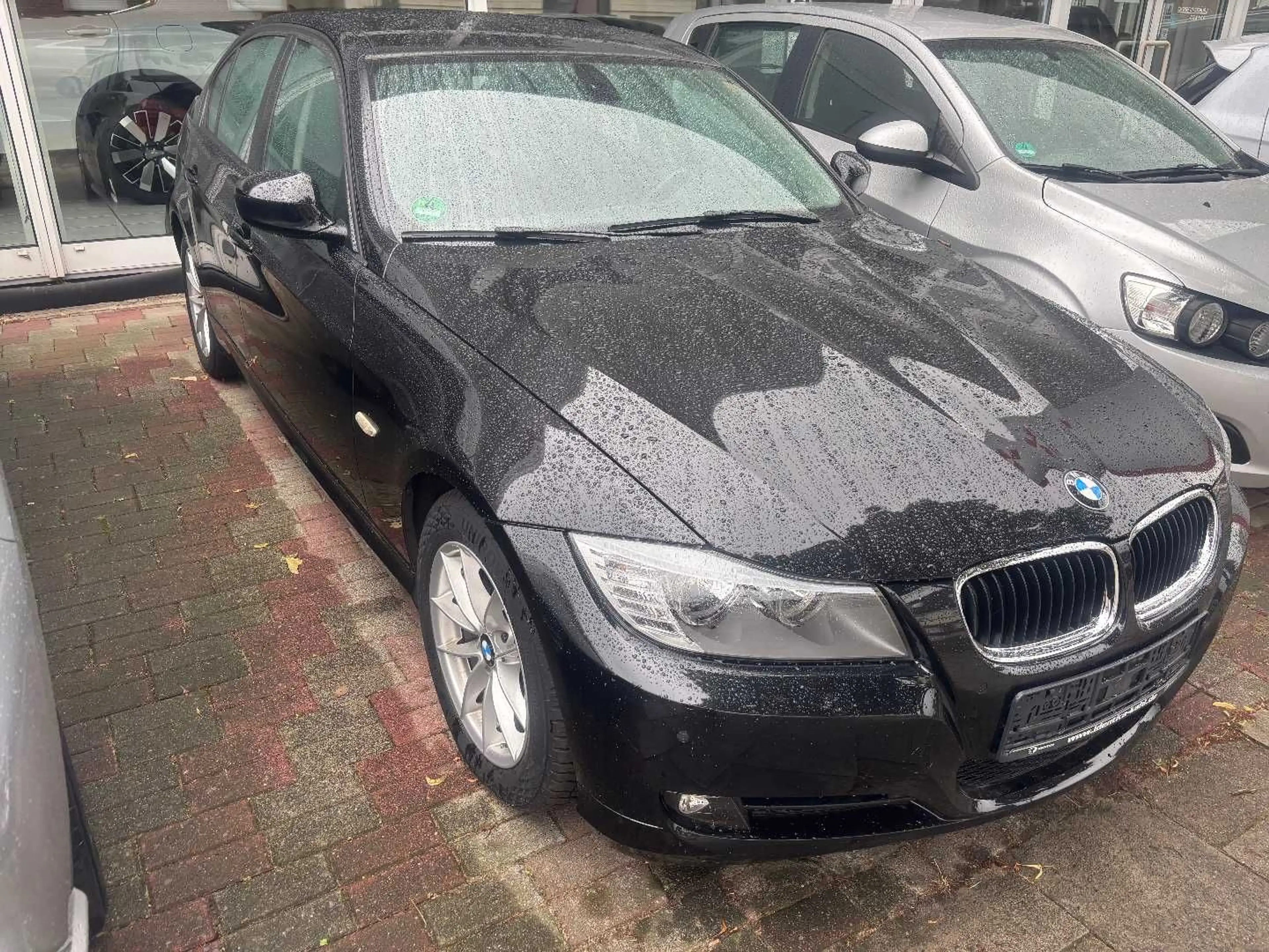 BMW 318 I — photo 9