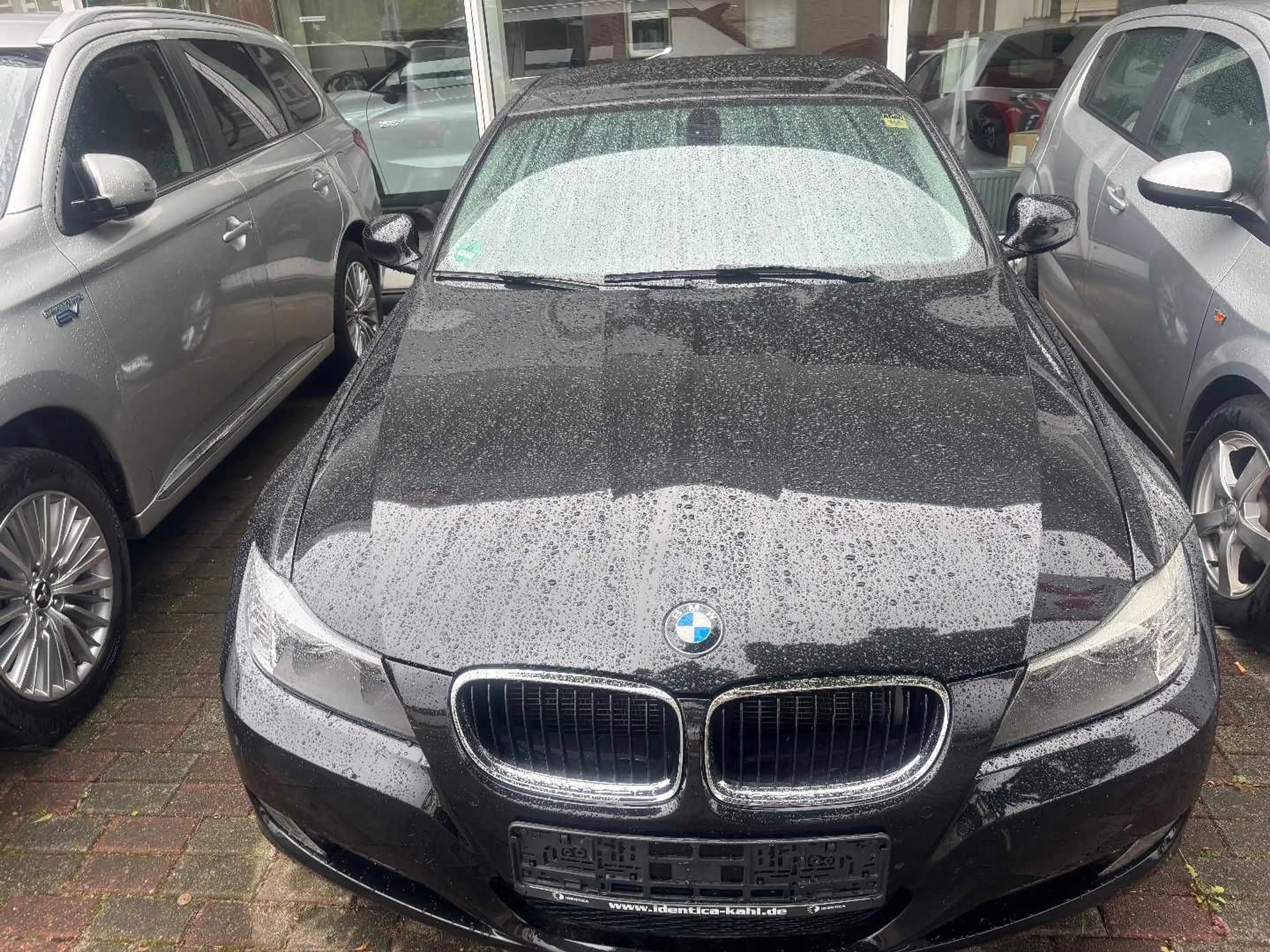 BMW 318 I — photo 2