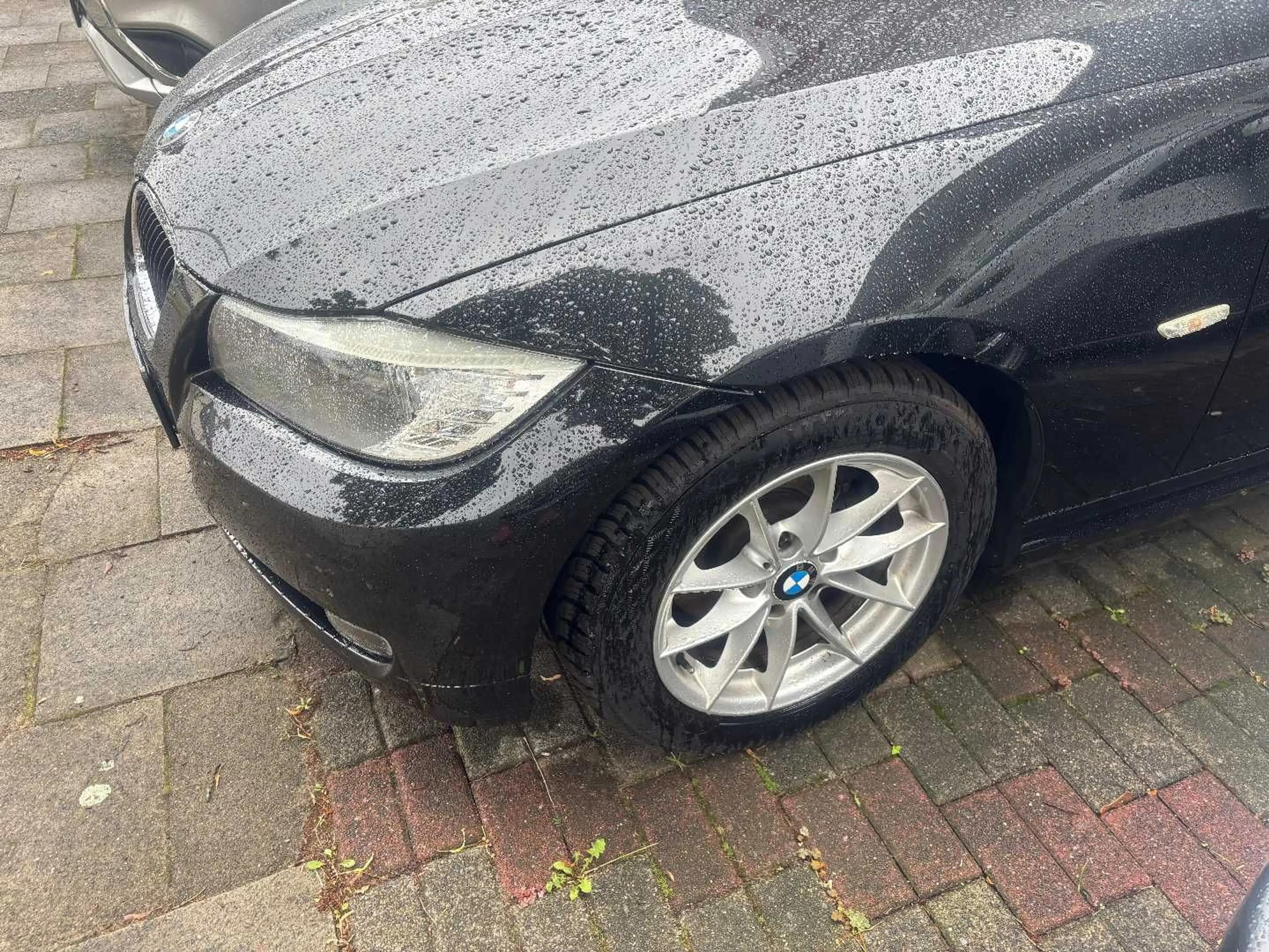 BMW 318 I — photo 7