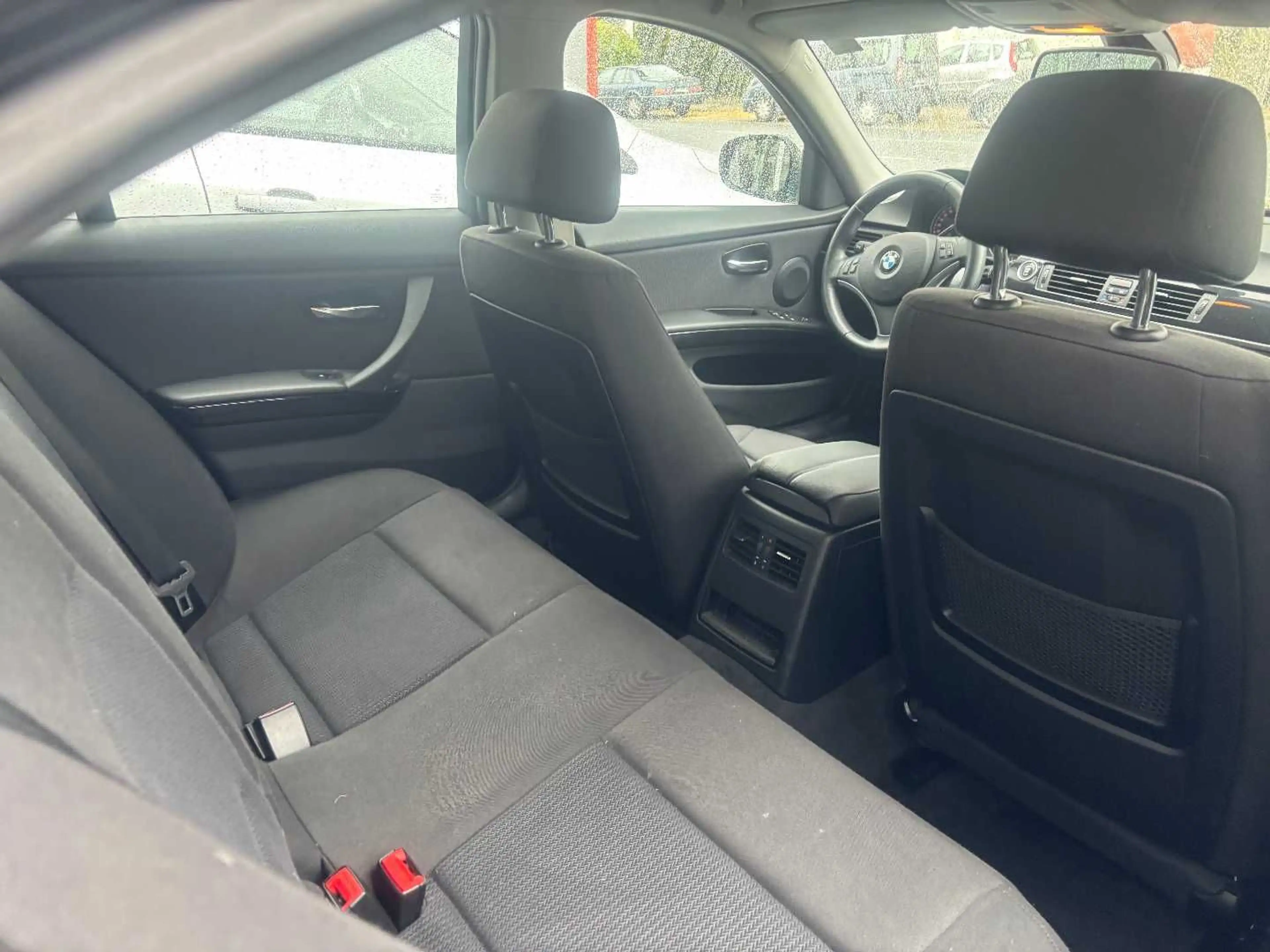 BMW 318 I — photo 11