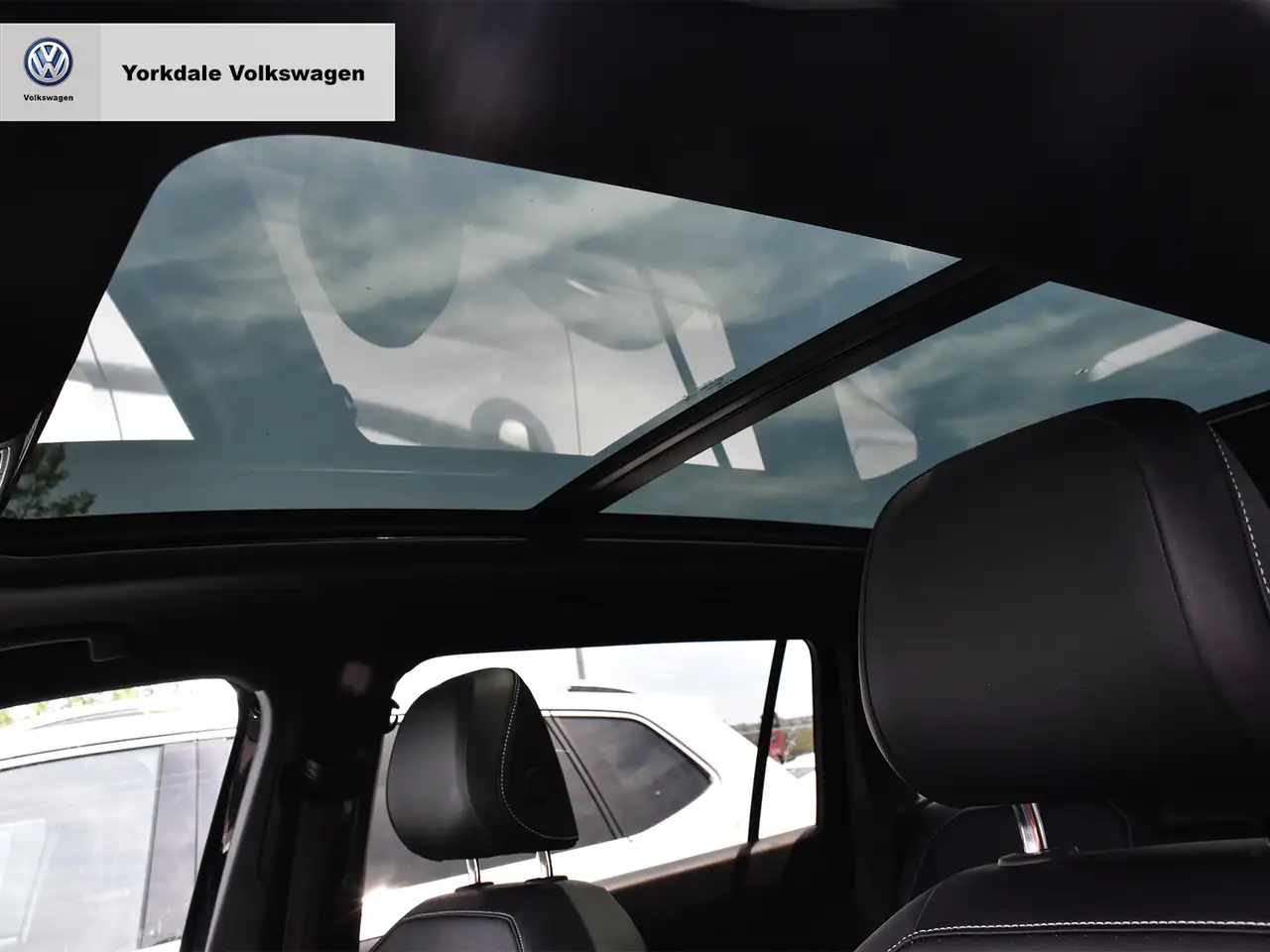 Volkswagen Tiguan photo Volkswagen Tiguan