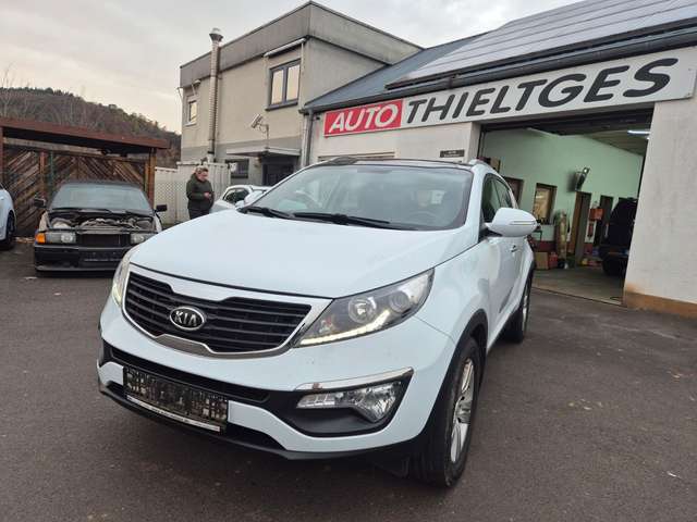 Imagine Kia Sportage 1.Hand, Schiebedach, Leder