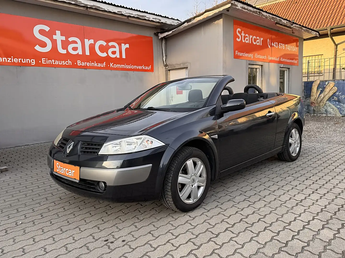 Renault Megane Mégane Dynamique Komfort 1,9 dCi*ZR.NEU*KLIMA* Grau - 2