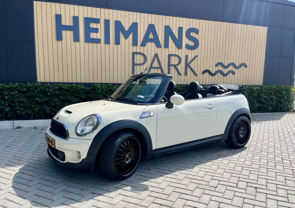 Mini Cooper S Cabrio 2010 из Европы — купить под ключ
