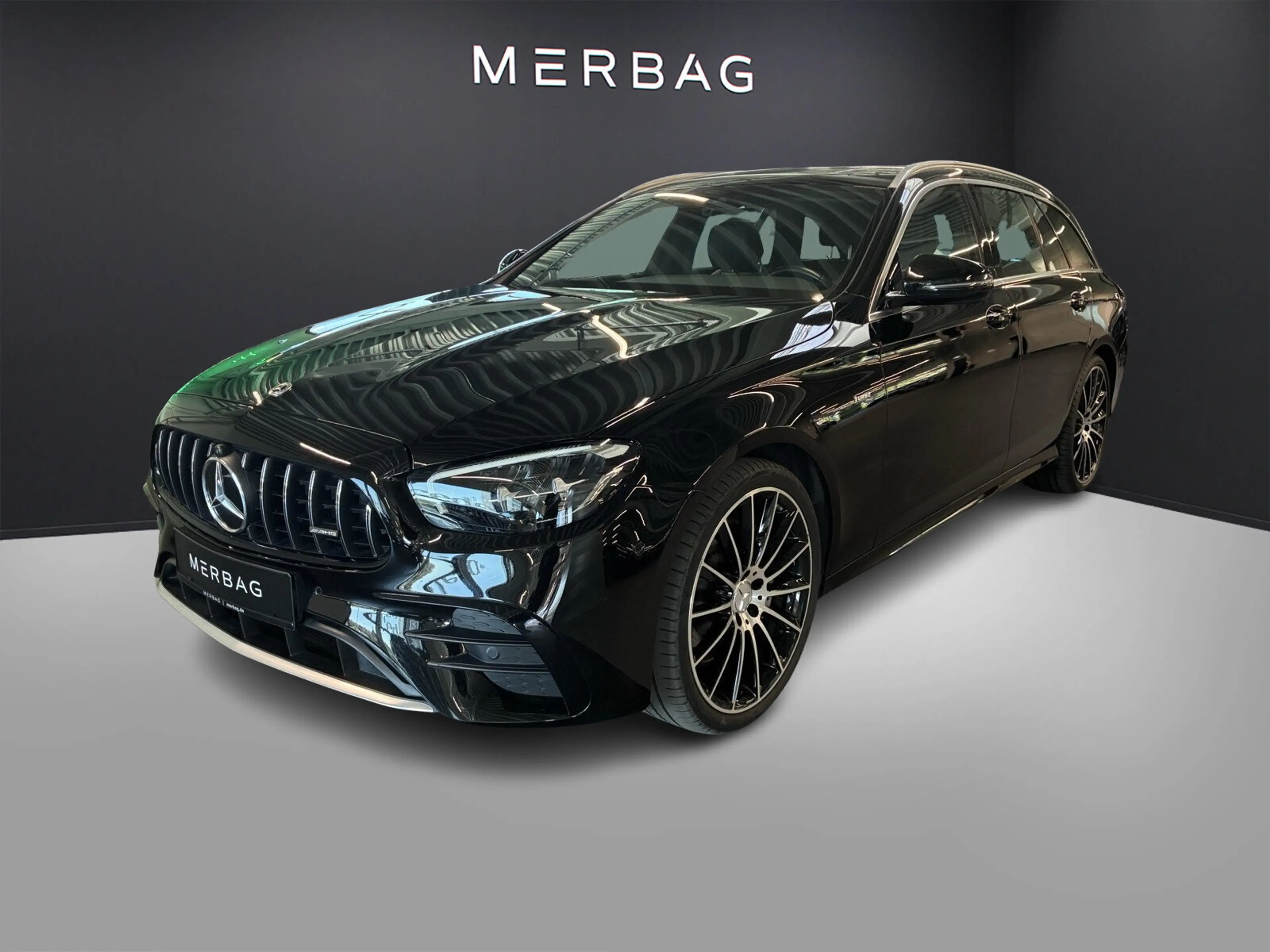 Mercedes-Benz E 53 AMG 4M T MBUX BURMESTER AHK KAMERA LED