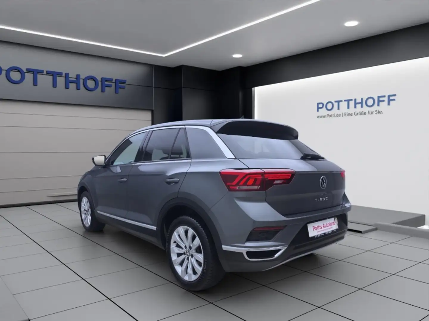 Volkswagen T-Roc 1.5 TSI DSG SPORT STDHZG KAMERA KLIMA PDC Grau - 2