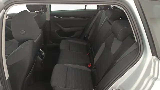 Skoda Octavia view 11