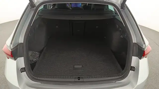 Skoda Octavia view 7
