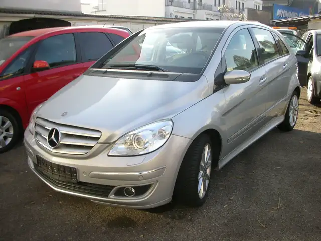 Mercedes-Benz B 200 B 200 Automatik *Leder *eGSD