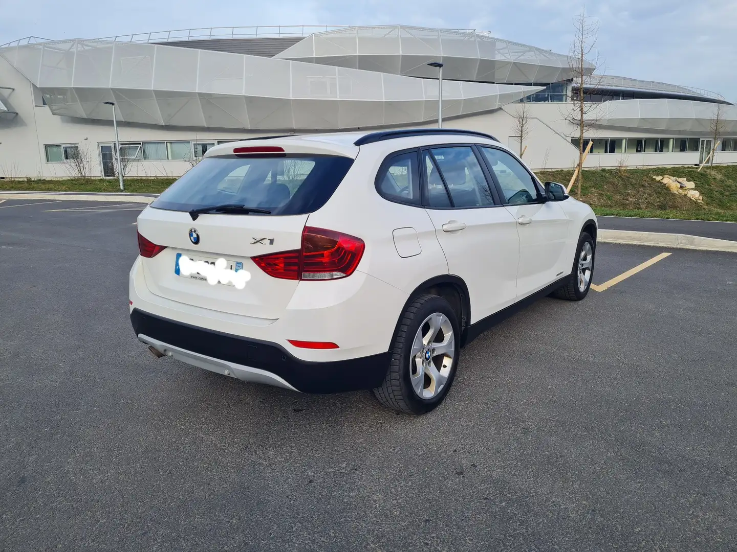 BMW X1 sDrive 18d 143 ch Lounge - 1