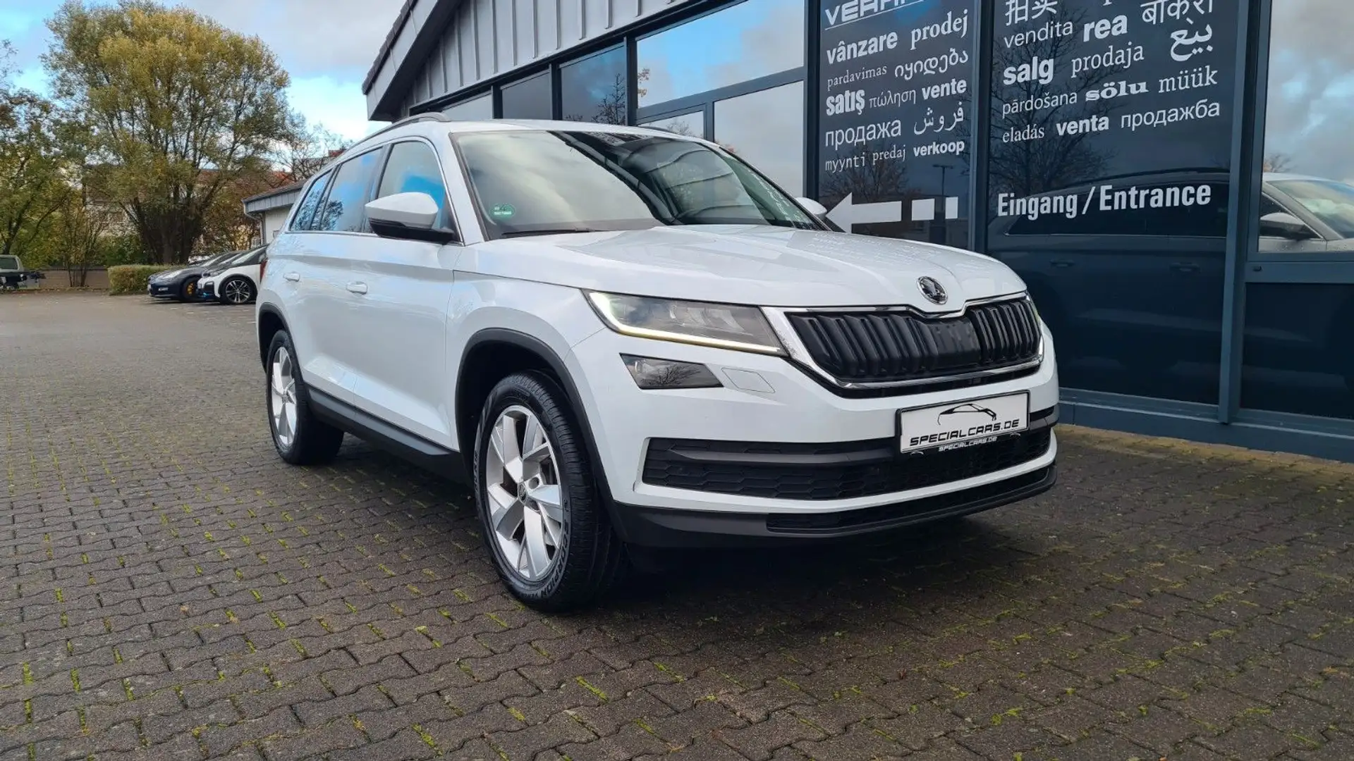 Skoda Kodiaq Ambition 4x4 - AHK - STANDHZG - LED - Blanc - 1