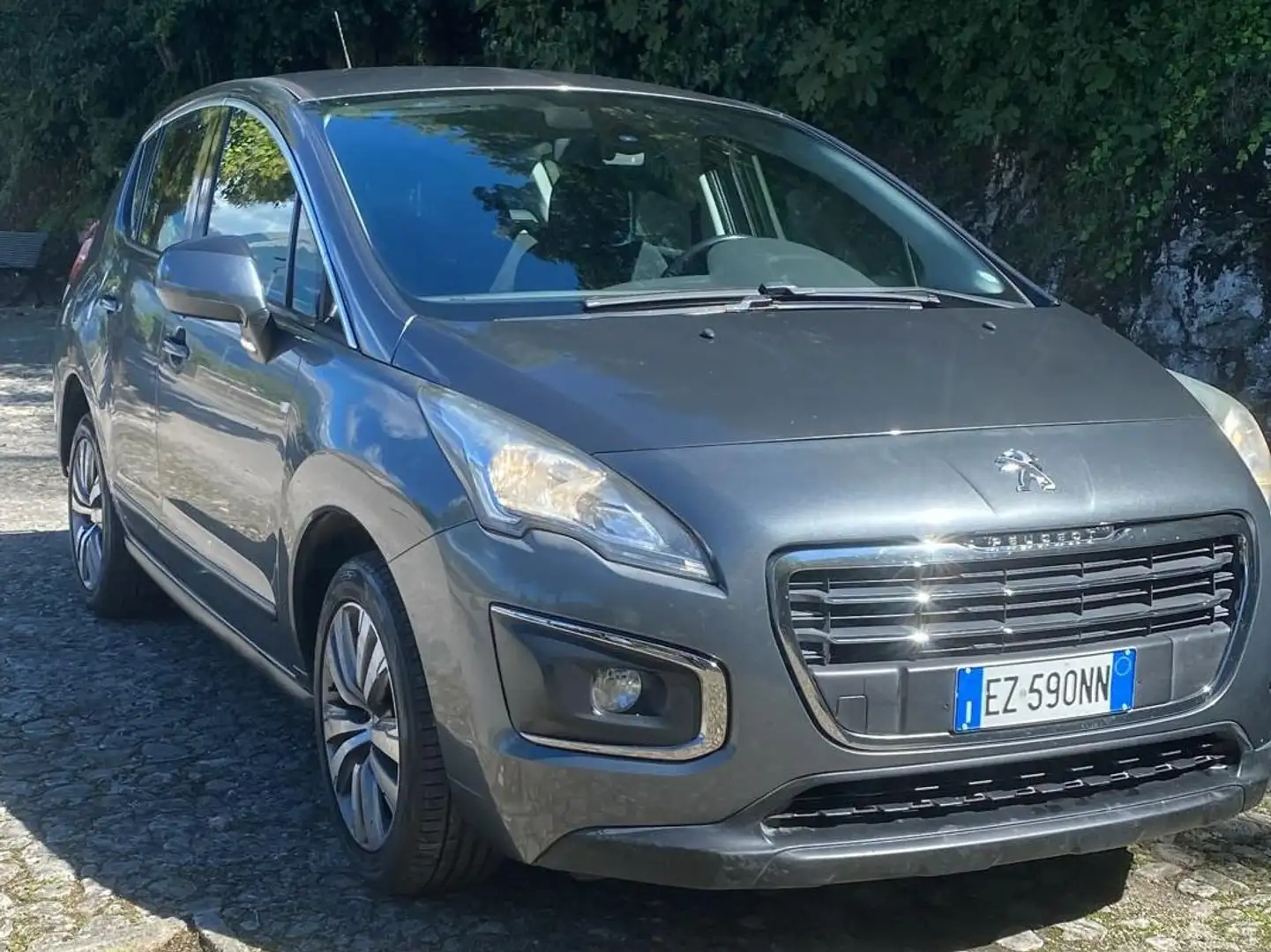 Peugeot 3008 3008 I 1.6 e-hdi 8v Allure s Gris - 1