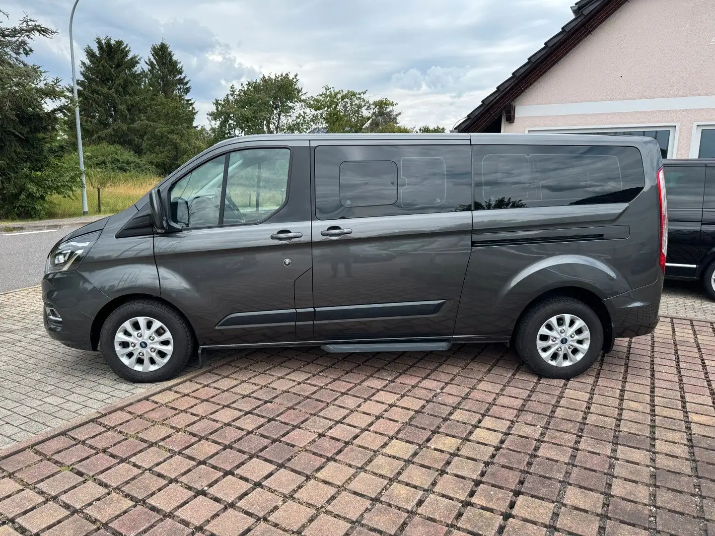 Ford Tourneo Custom L2 mit Standheizung Grau - 2