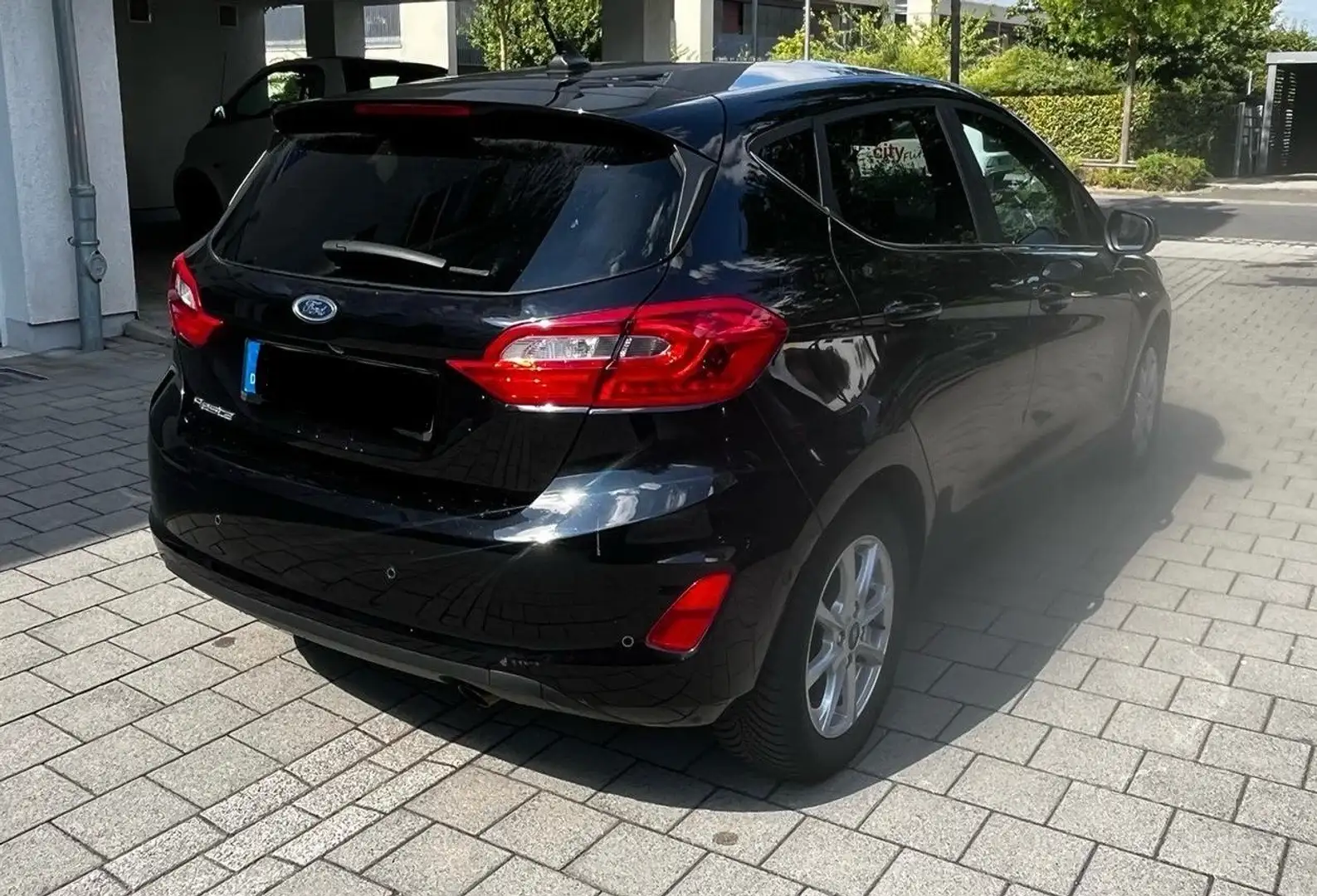 Ford Fiesta Titanium X Schwarz - 2