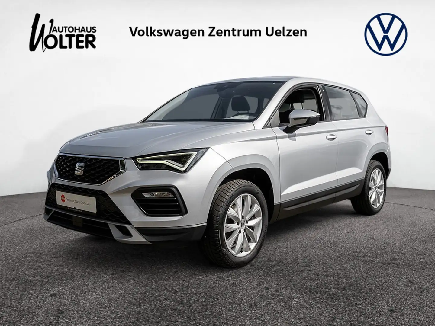 SEAT Ateca 1.5 TSI Style DSG AHK PANO KAM KESSY SH Silber - 1