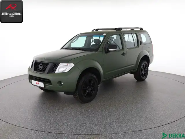 Nissan Pathfinder Pathfinder 2.5 dCi 4WD STANDHEIZ,EX-BUNDESWEHR