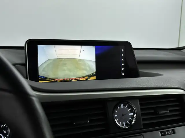 Lexus RX view 9