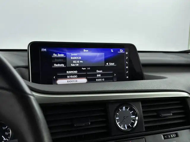 Lexus RX view 10