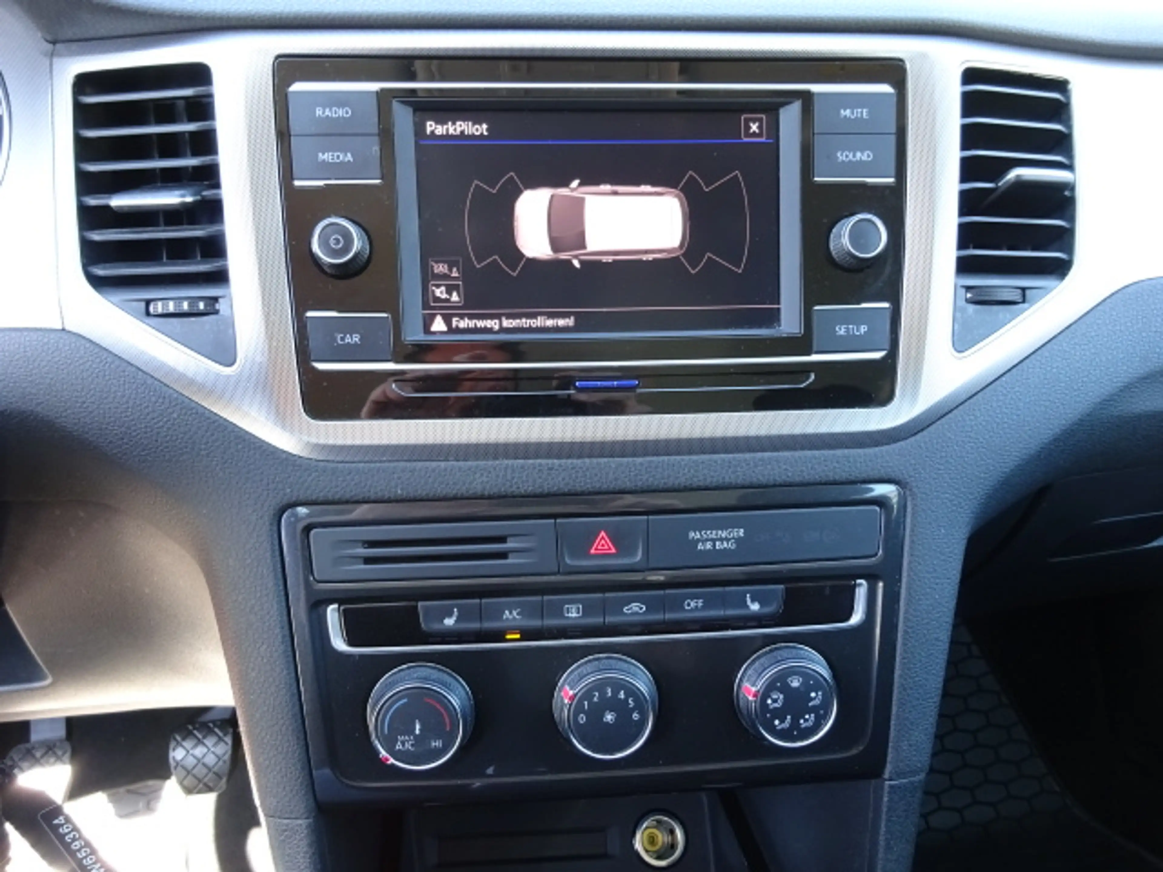 Volkswagen Golf Sportsvan Trendline *Licht+Sicht+Winter-Paket* — photo 15