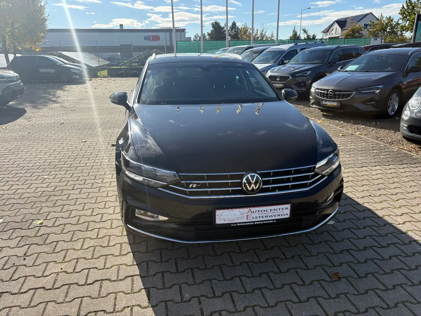 Volkswagen Passat Variant Passat  2,0 TDI Variant Elegance *R line* Schwarz - 2