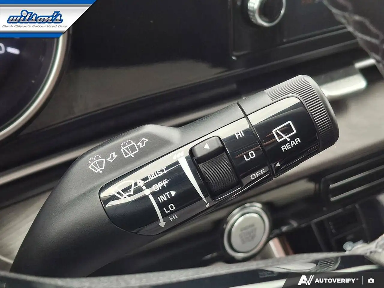 Kia Carnival снимка Kia Carnival