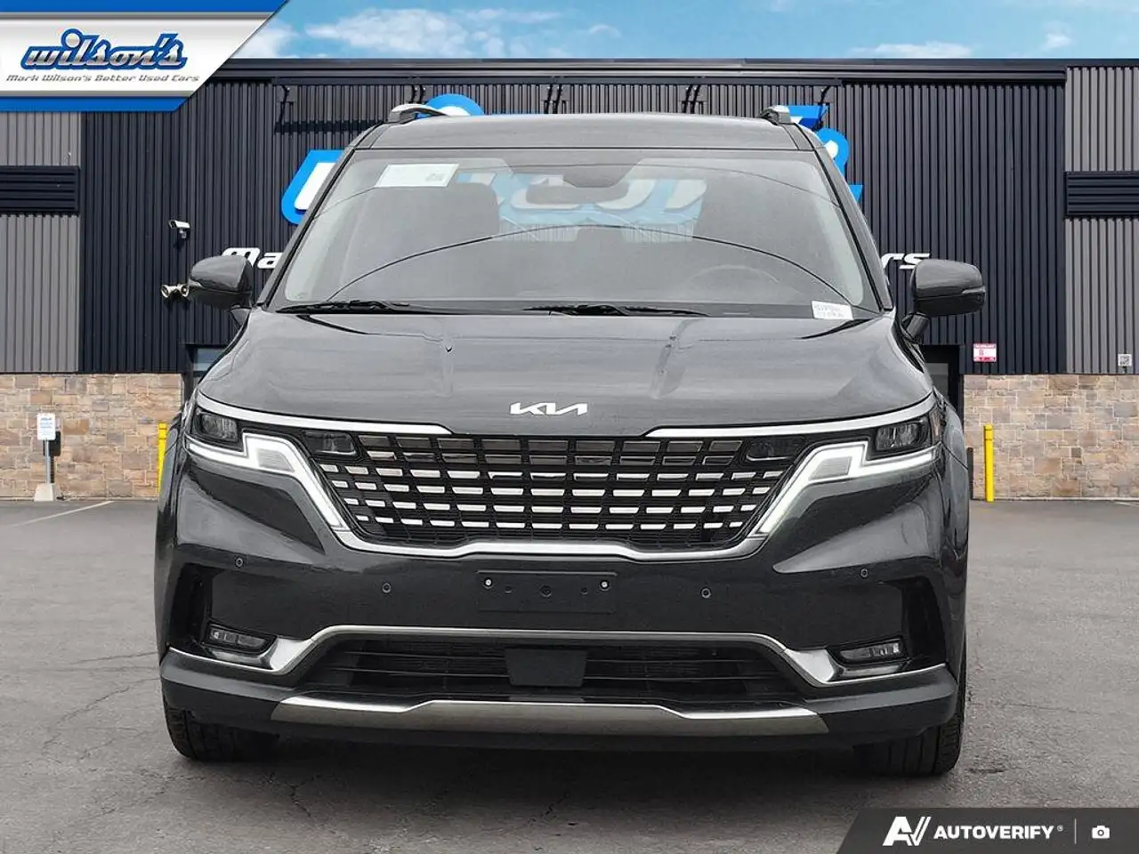Kia Carnival снимка Kia Carnival