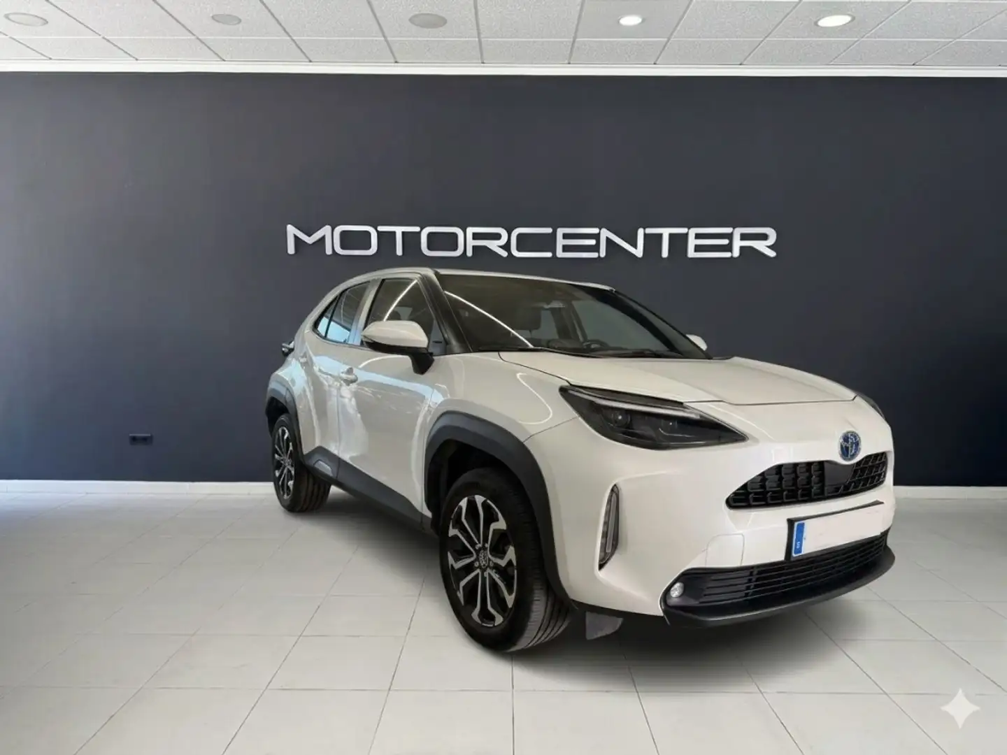 Toyota Yaris Cross 120H Active Tech Pack Connect Blanco - 1