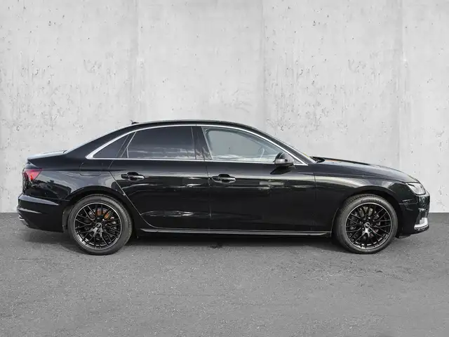 Audi A4 view 5
