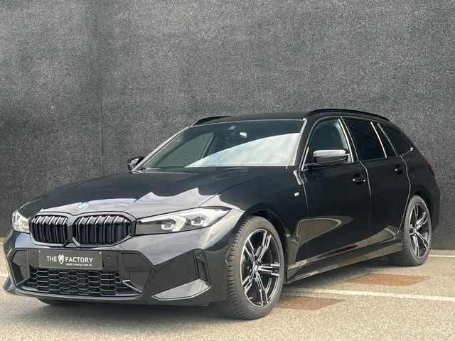 BMW 318 Touring M Sport Facelift | BMW Premium Selection 2029 | Comfort Access | Widescreen