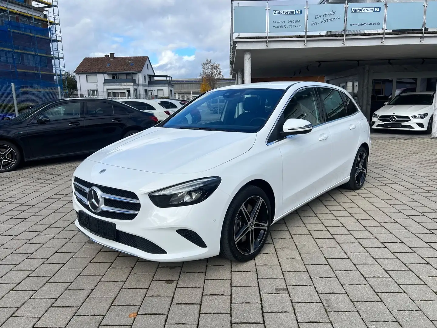 Mercedes-Benz B 250 e MBUX*LED*RCAM*Navi*AHK Blanc - 1