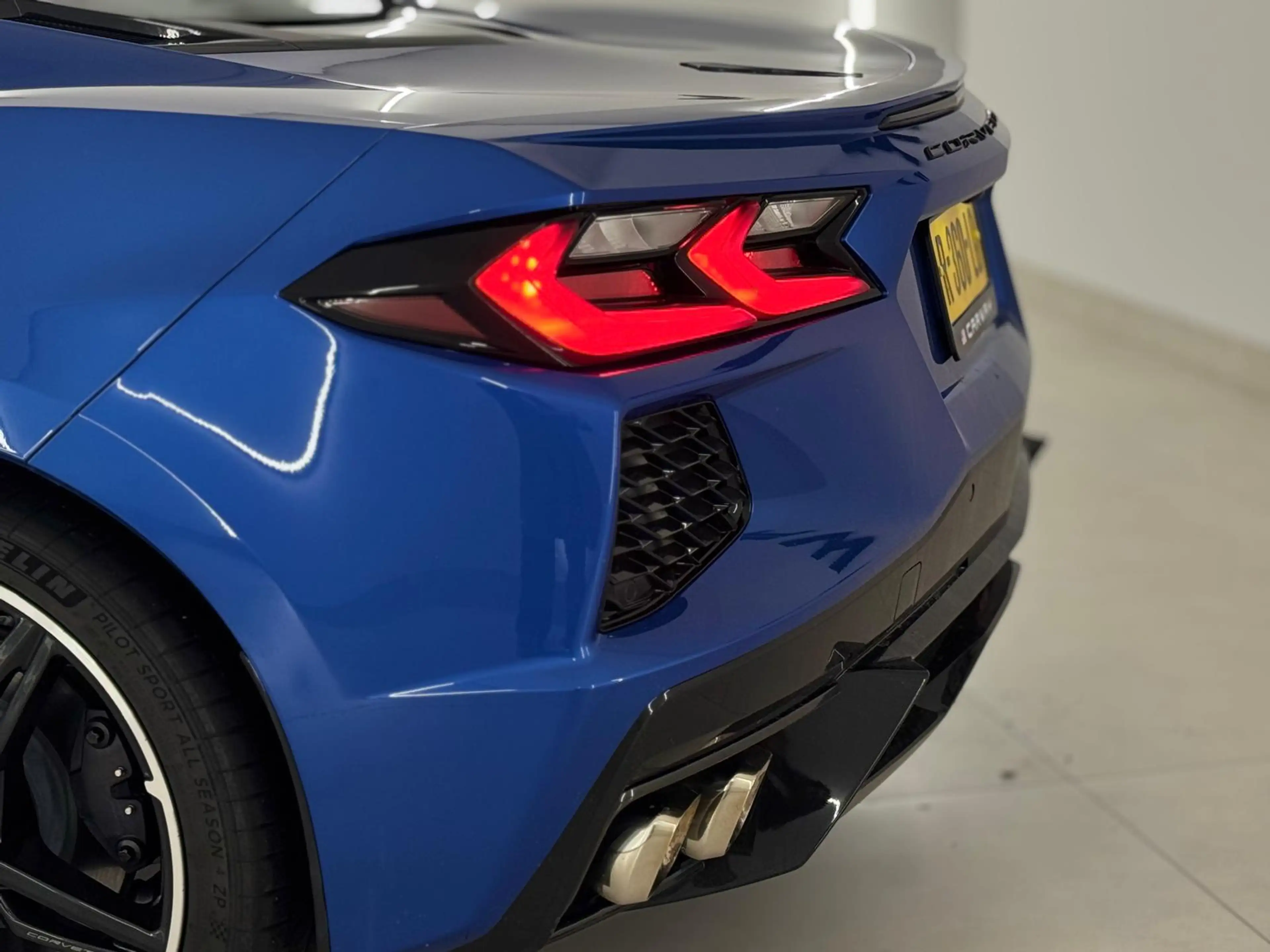 Chevrolet Corvette C8 6.2 V8 Stingray Targa — photo 4