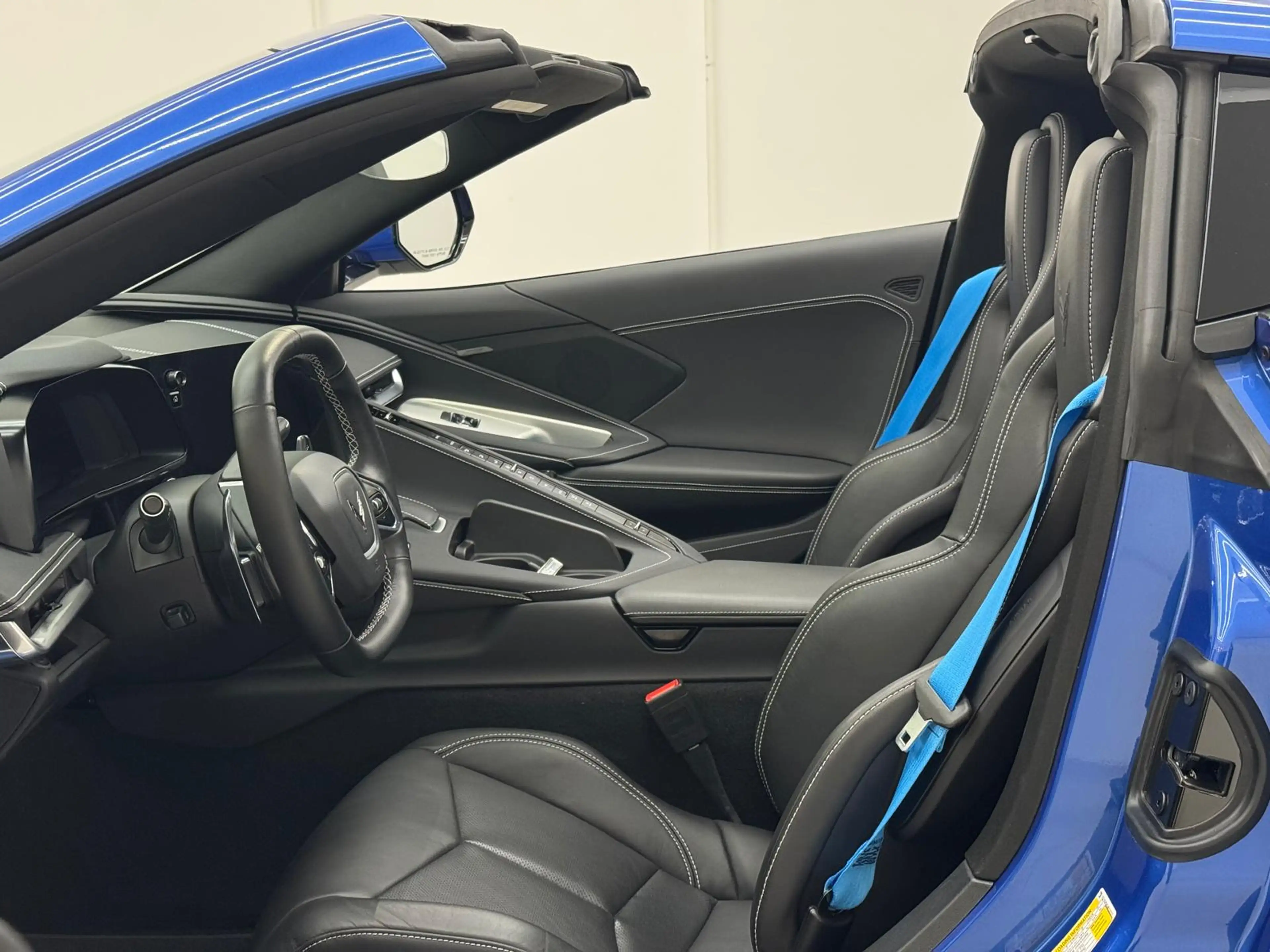 Chevrolet Corvette C8 6.2 V8 Stingray Targa — photo 8